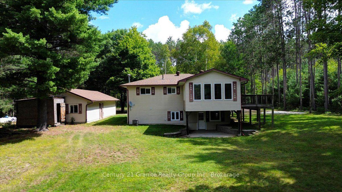 Photo 27 of 32 Firehall Lane, Hastings Highlands, Herschel Ward — HOMEH
