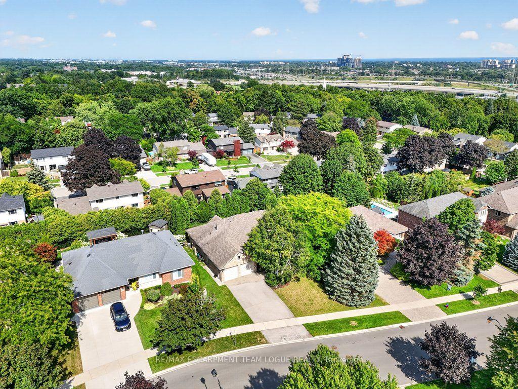Photo 46 of 1092 Crofton Way, Burlington, Tyandaga — HOMEH