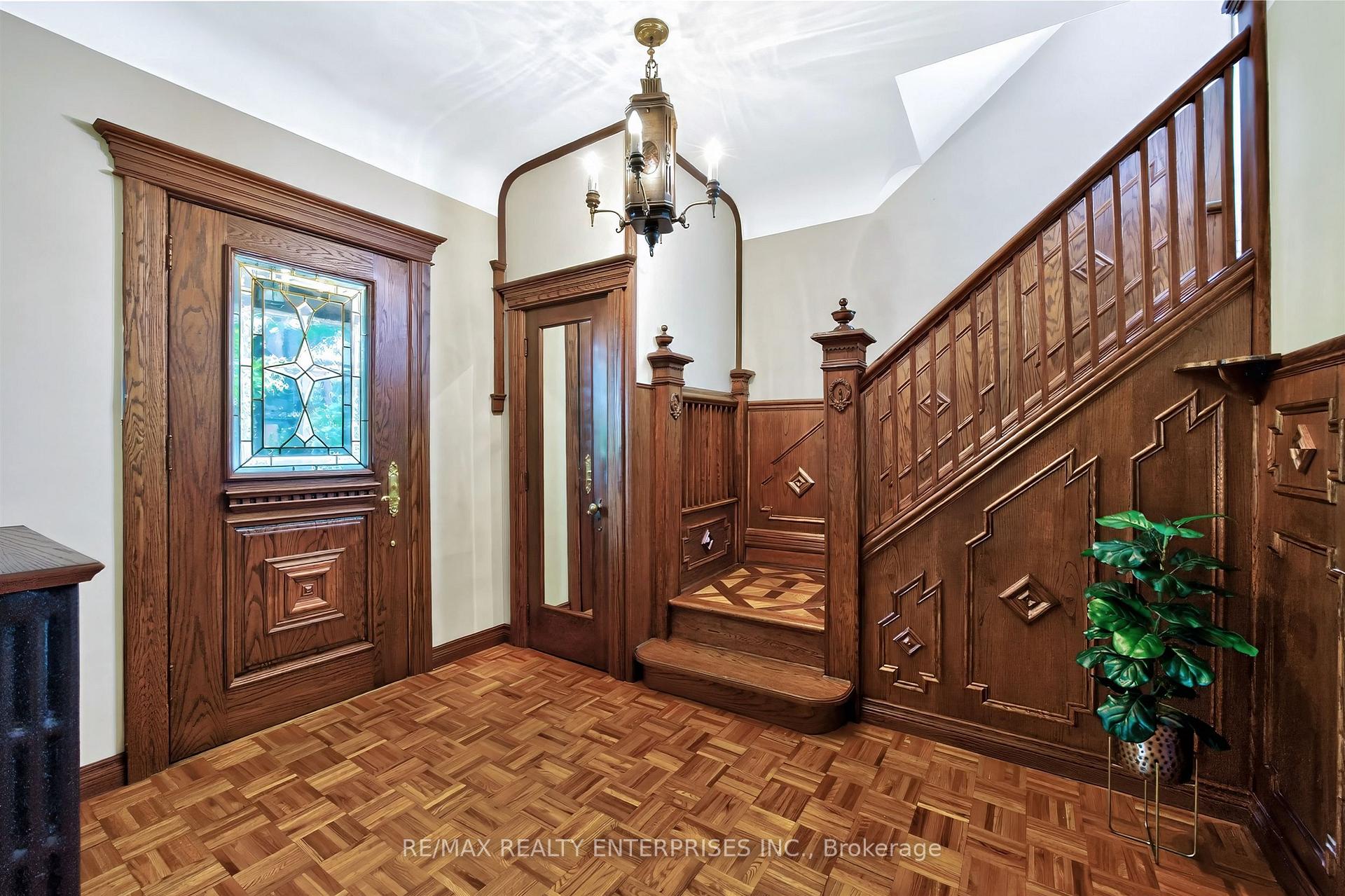 Photo 5 of 162 Mavety Street, Toronto, Junction Area — HOMEH