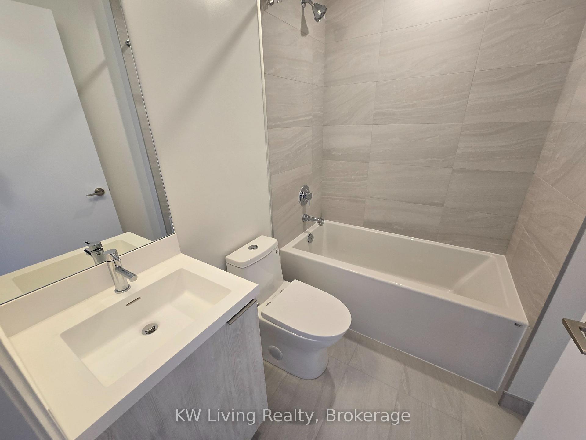 Photo 3 of Unit 1806, 400 King Street W, Toronto, Waterfront Communities — HOMEH