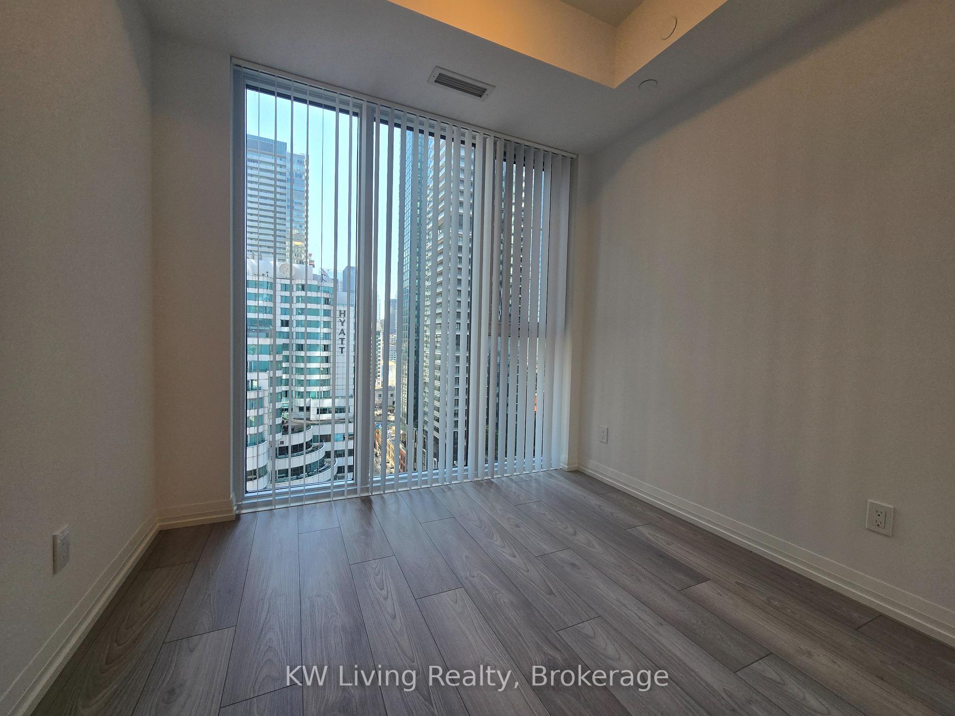 Photo 5 of Unit 1806, 400 King Street W, Toronto, Waterfront Communities — HOMEH