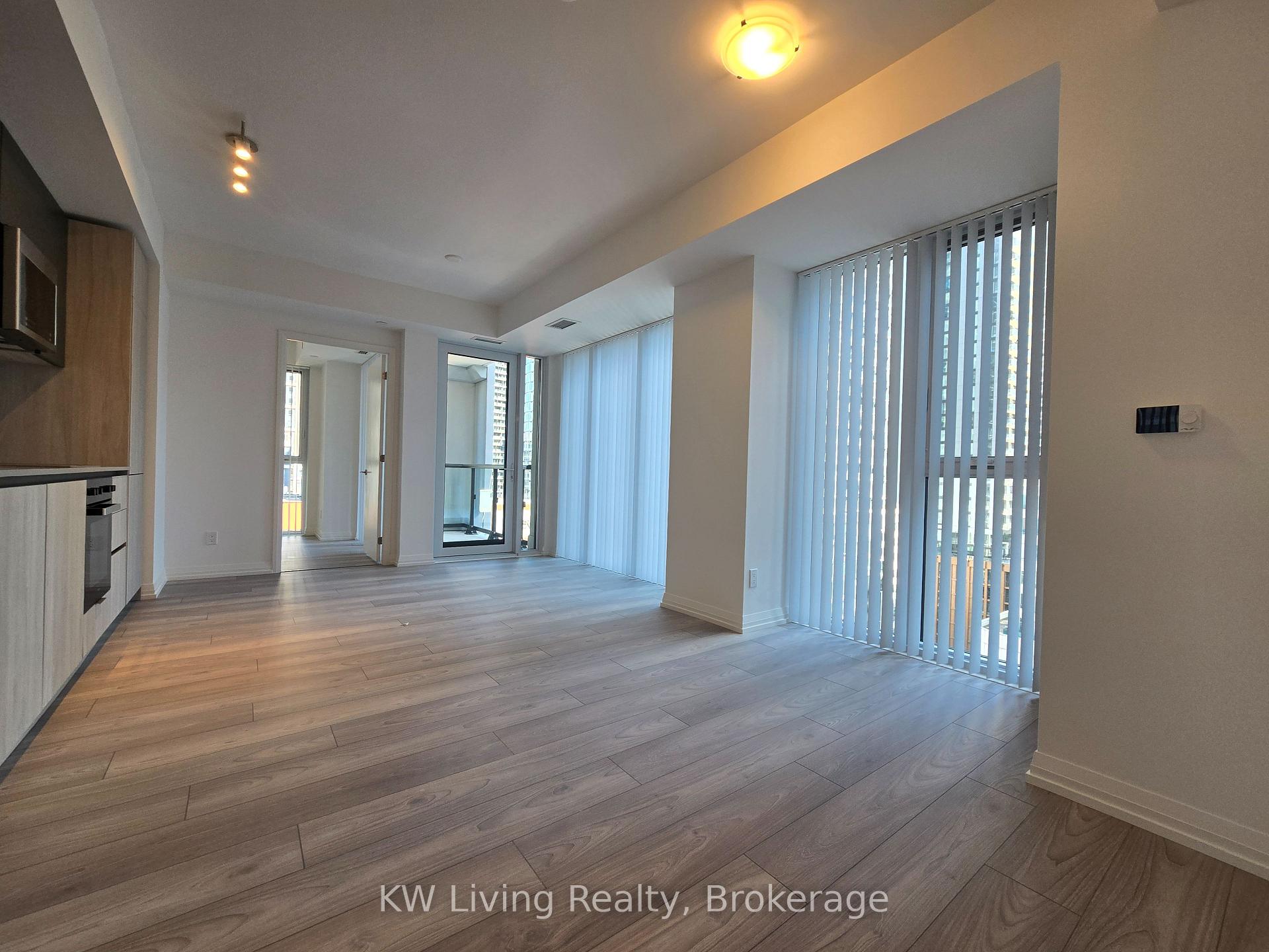 Photo 7 of Unit 1806, 400 King Street W, Toronto, Waterfront Communities — HOMEH