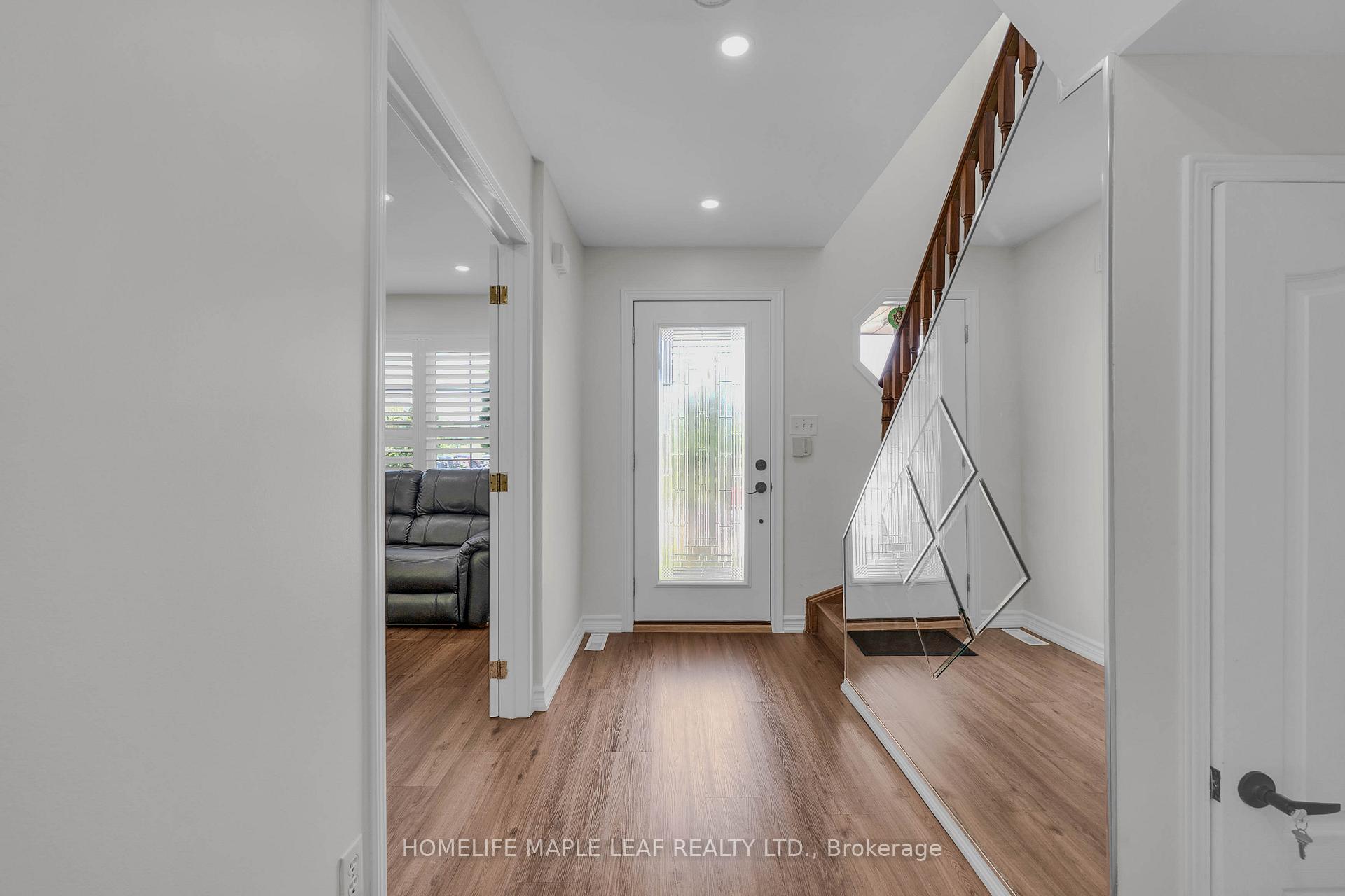 Photo 6 of 191 Stirling Macgregor Drive, Cambridge, St Andrews/Southwood — HOMEH
