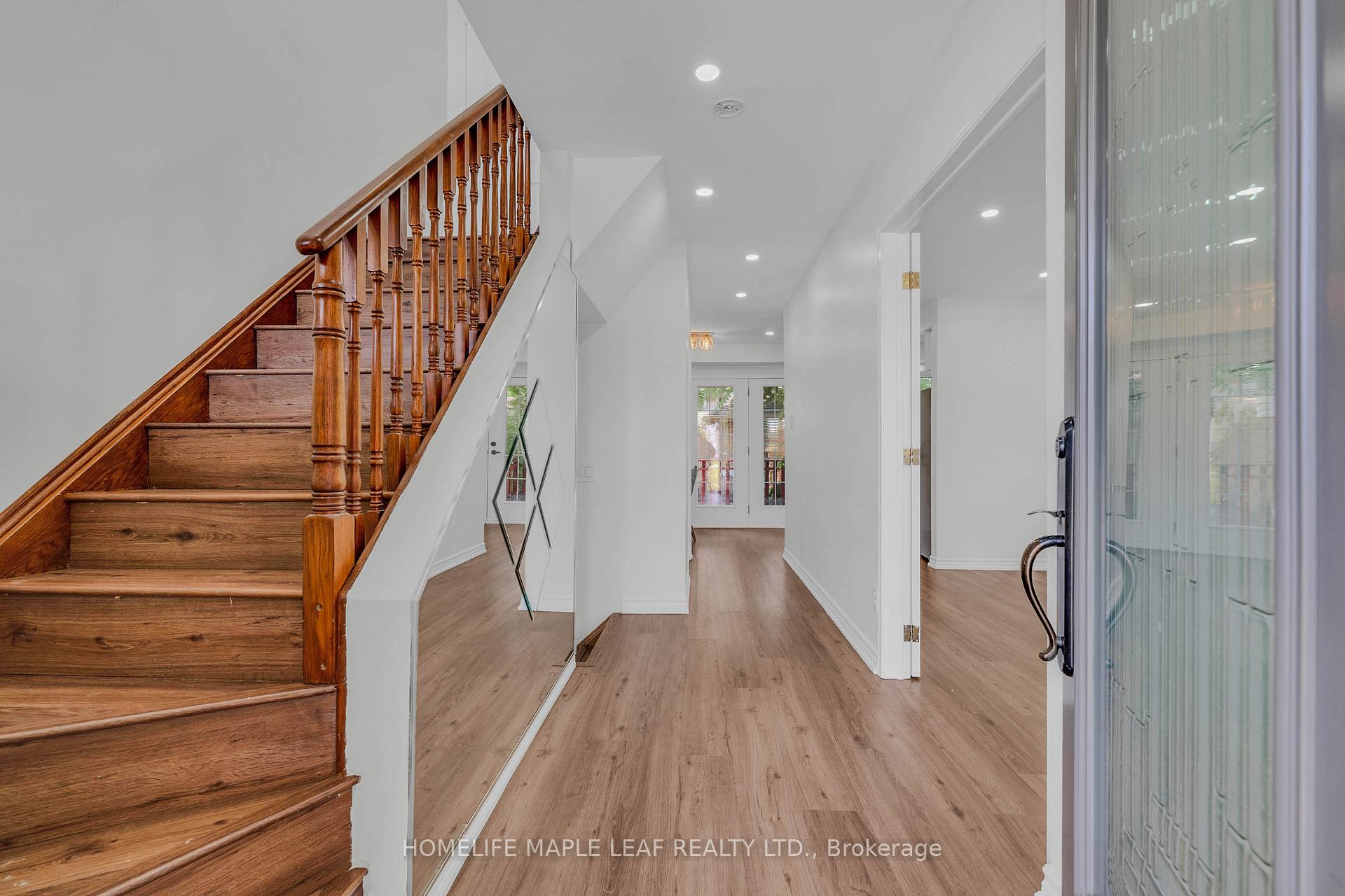 Photo 8 of 191 Stirling Macgregor Drive, Cambridge, St Andrews/Southwood — HOMEH