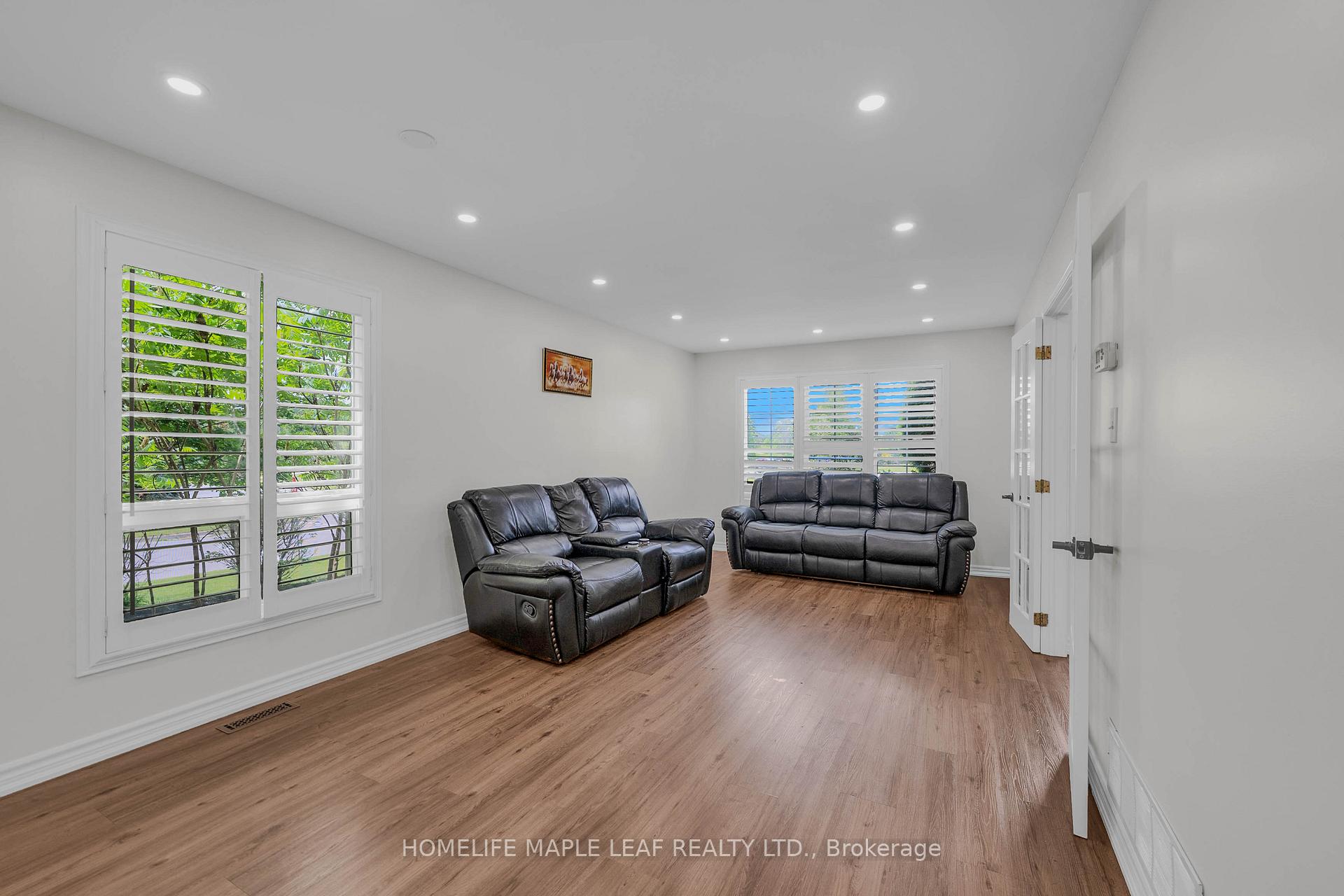Photo 9 of 191 Stirling Macgregor Drive, Cambridge, St Andrews/Southwood — HOMEH