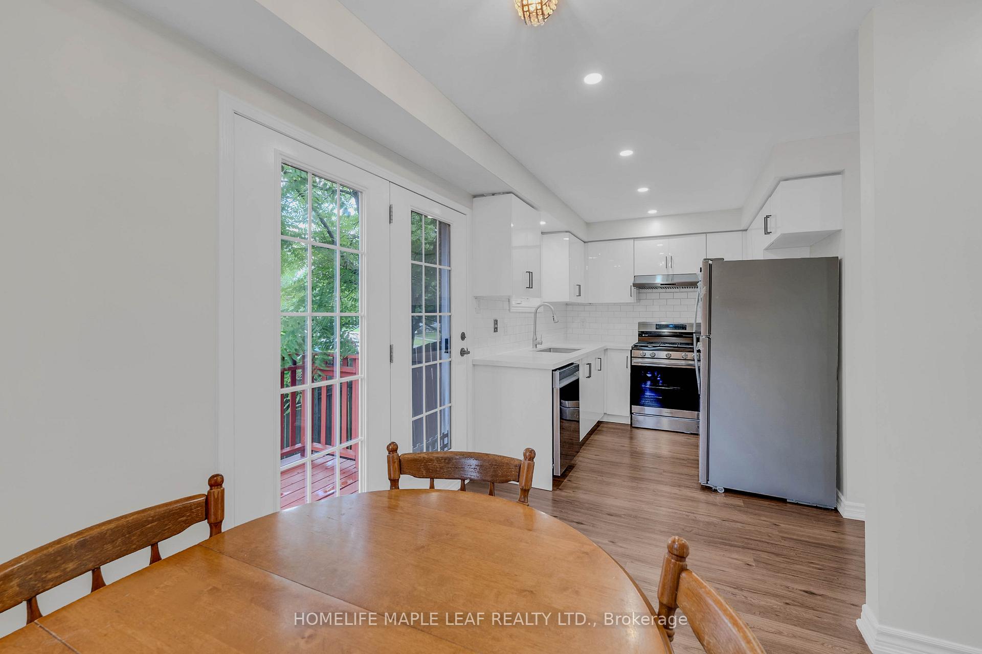Photo 13 of 191 Stirling Macgregor Drive, Cambridge, St Andrews/Southwood — HOMEH