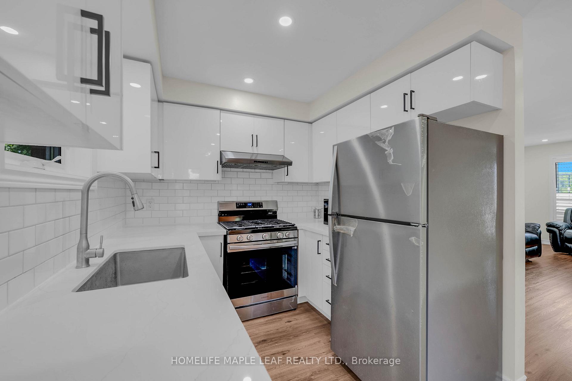 Photo 15 of 191 Stirling Macgregor Drive, Cambridge, St Andrews/Southwood — HOMEH