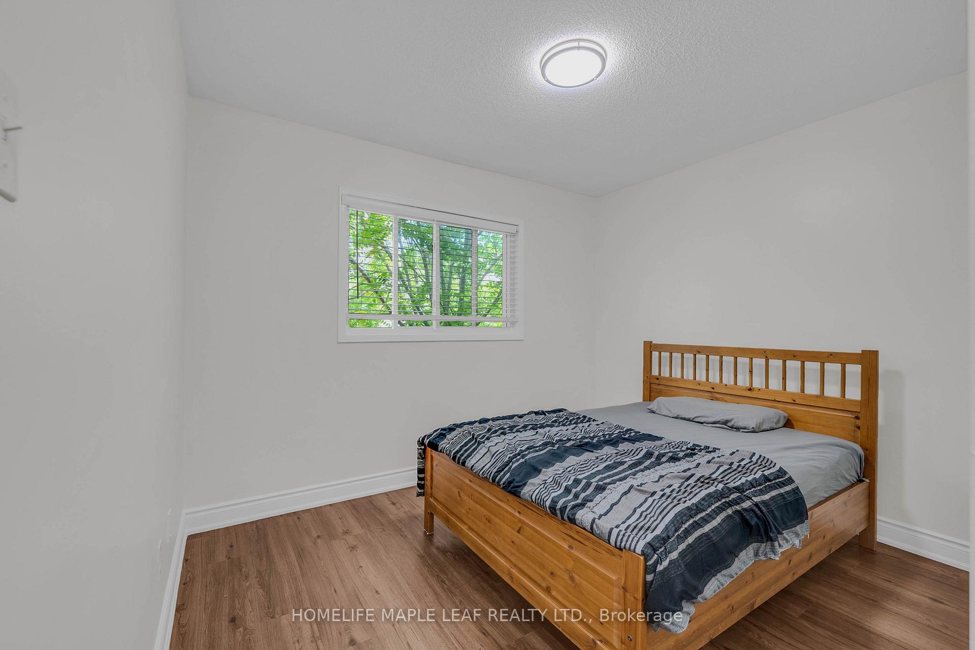 Photo 19 of 191 Stirling Macgregor Drive, Cambridge, St Andrews/Southwood — HOMEH