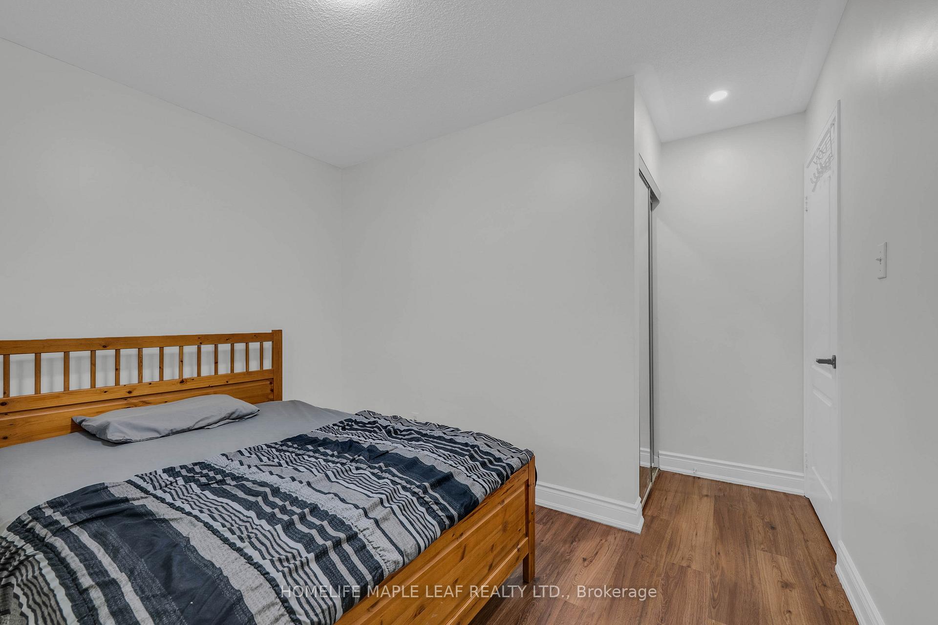 Photo 20 of 191 Stirling Macgregor Drive, Cambridge, St Andrews/Southwood — HOMEH