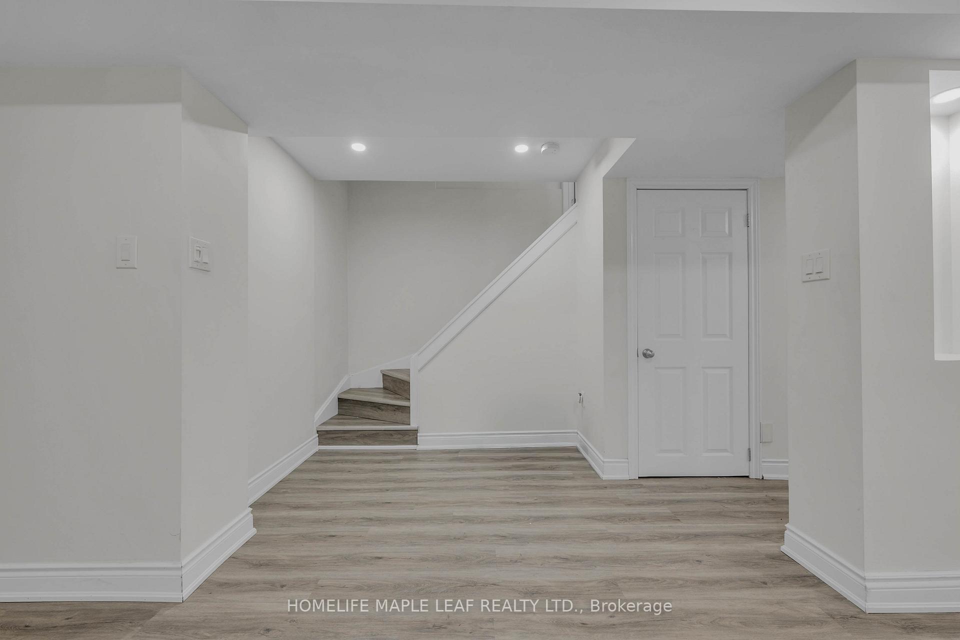 Photo 24 of 191 Stirling Macgregor Drive, Cambridge, St Andrews/Southwood — HOMEH