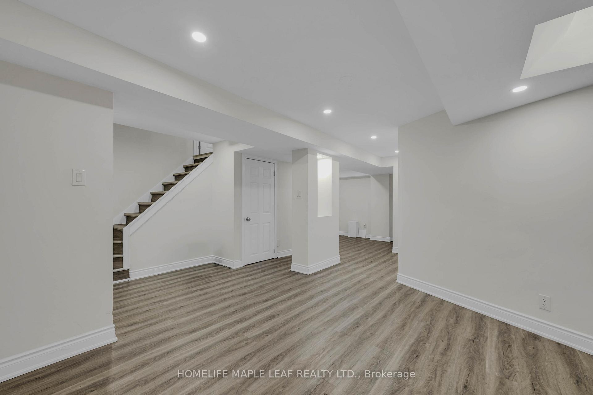 Photo 27 of 191 Stirling Macgregor Drive, Cambridge, St Andrews/Southwood — HOMEH