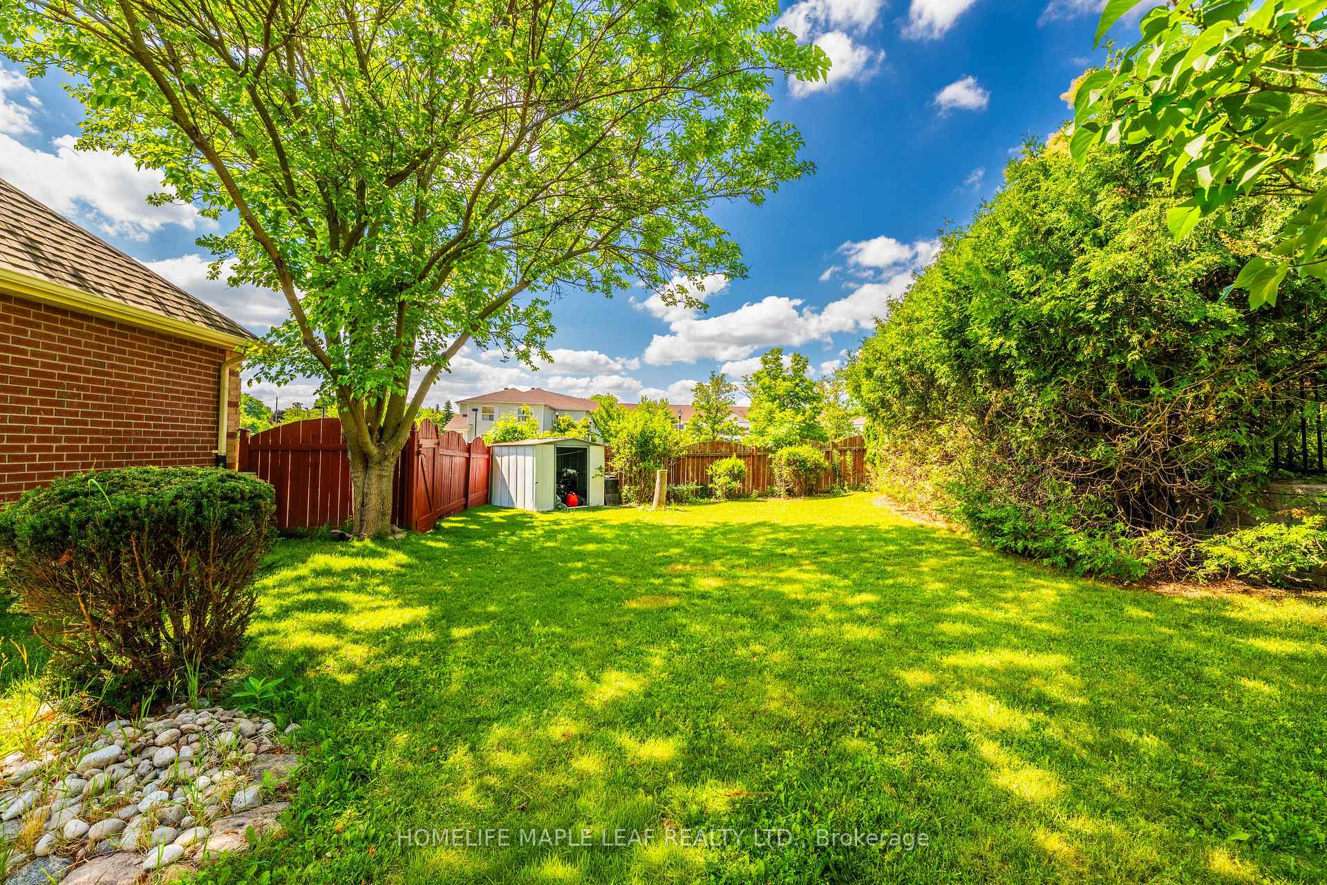 Photo 29 of 191 Stirling Macgregor Drive, Cambridge, St Andrews/Southwood — HOMEH
