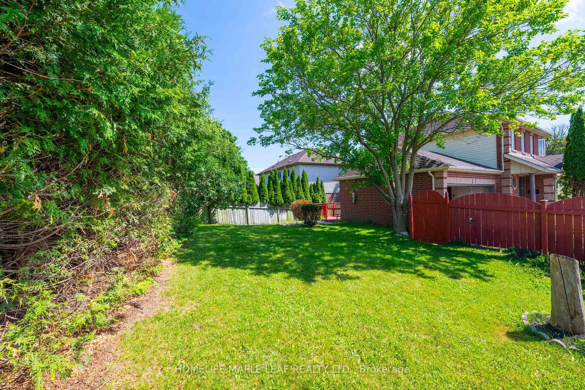 Photo 30 of 191 Stirling Macgregor Drive, Cambridge, St Andrews/Southwood — HOMEH