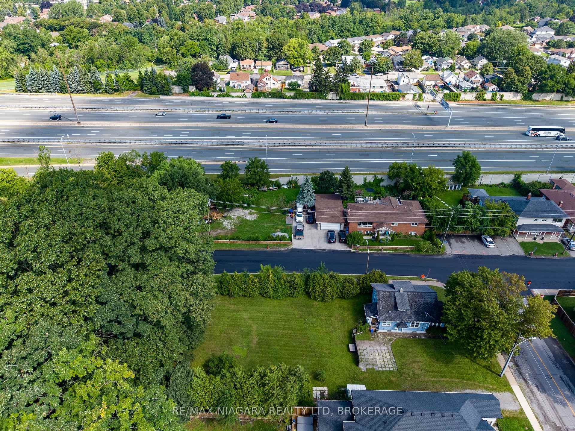 Photo 7 of 5469 Prince Edward Avenue, Niagara Falls, Hospital — HOMEH