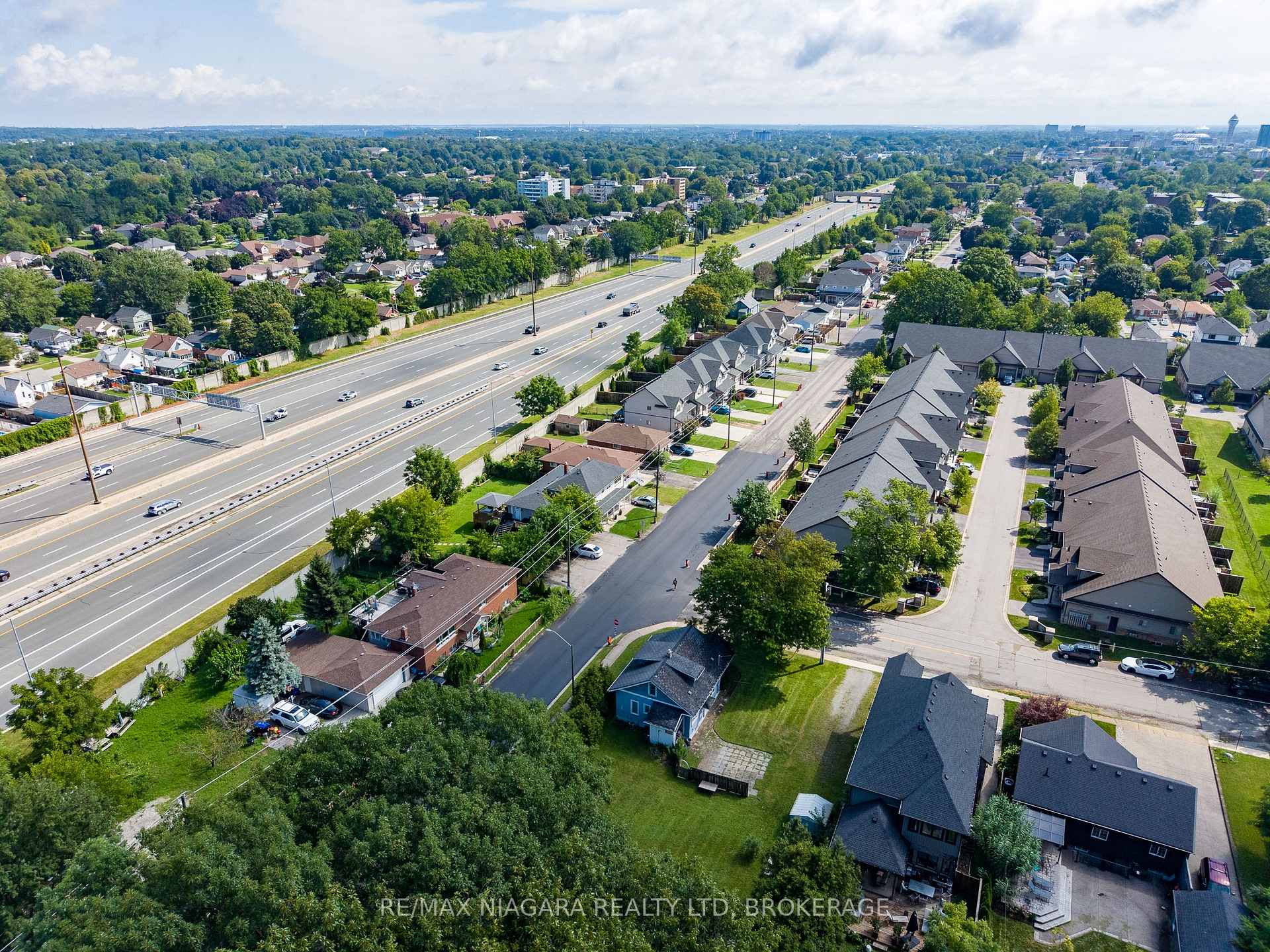 Photo 8 of 5469 Prince Edward Avenue, Niagara Falls, Hospital — HOMEH