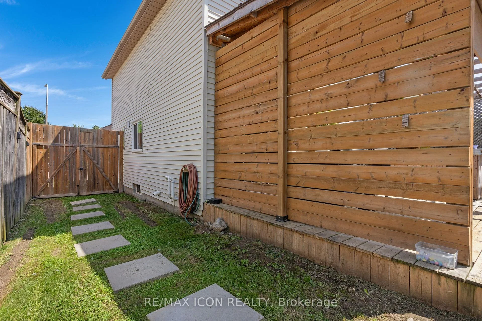 Photo 42 of 311 Misty Crescent, Kitchener, Grand River North — HOMEH