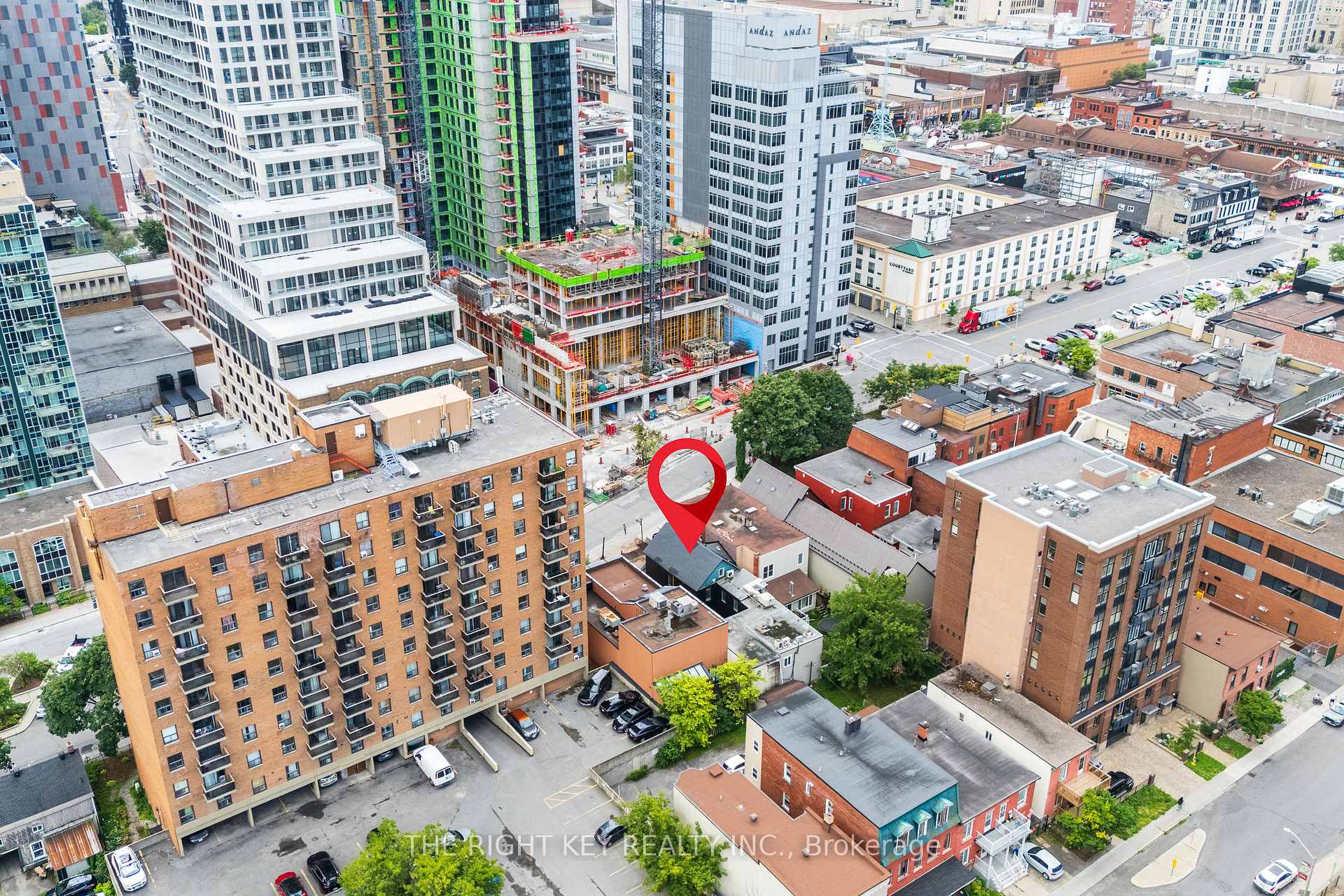 Photo 4 of 127 York Street, Ottawa, Lower Town/Byward Market — HOMEH