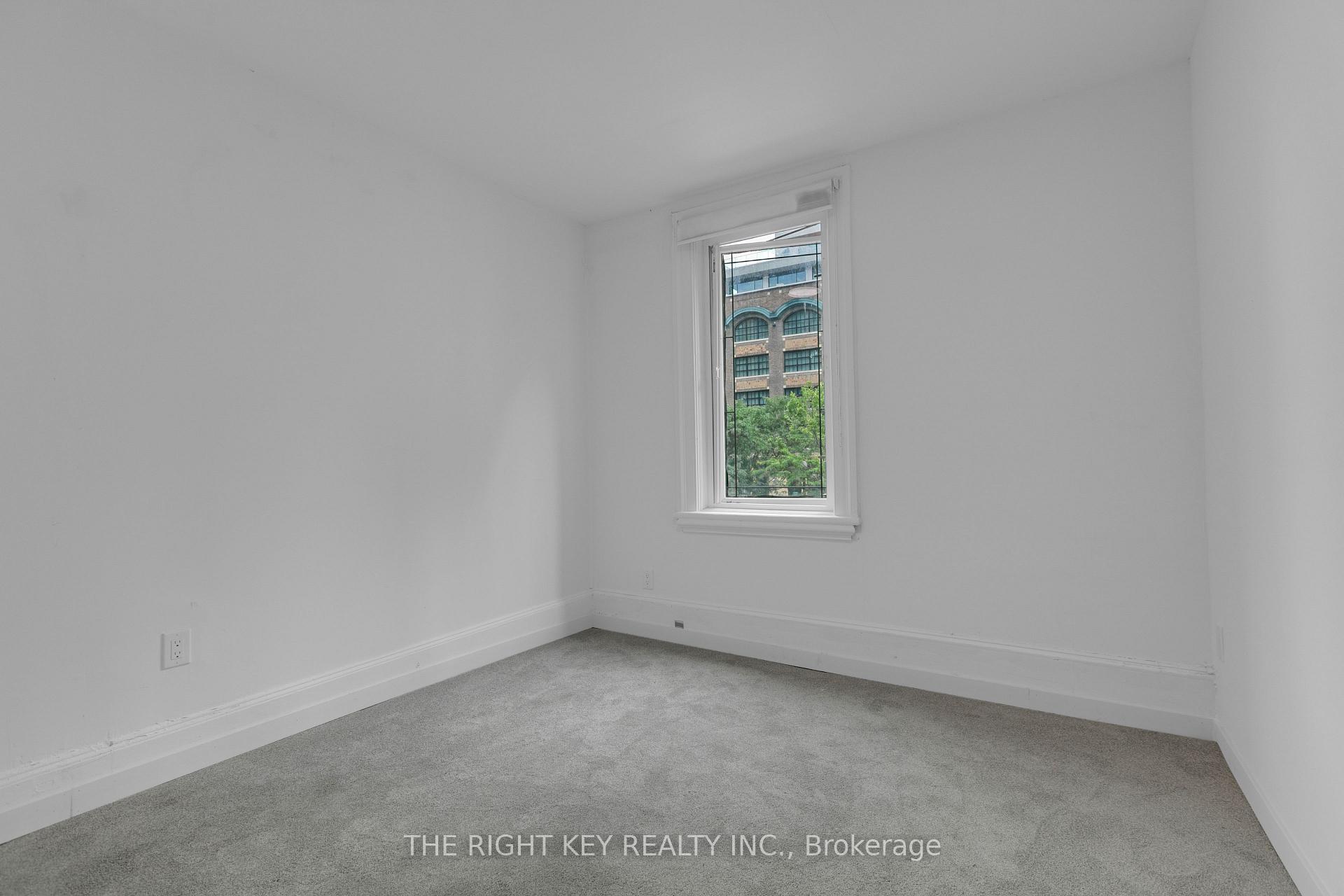 Photo 6 of 127 York Street, Ottawa, Lower Town/Byward Market — HOMEH