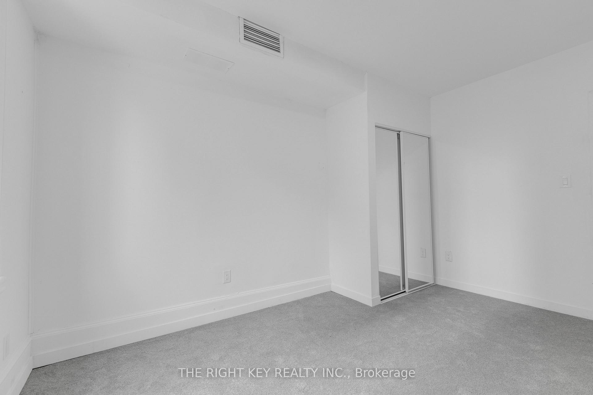 Photo 9 of 127 York Street, Ottawa, Lower Town/Byward Market — HOMEH