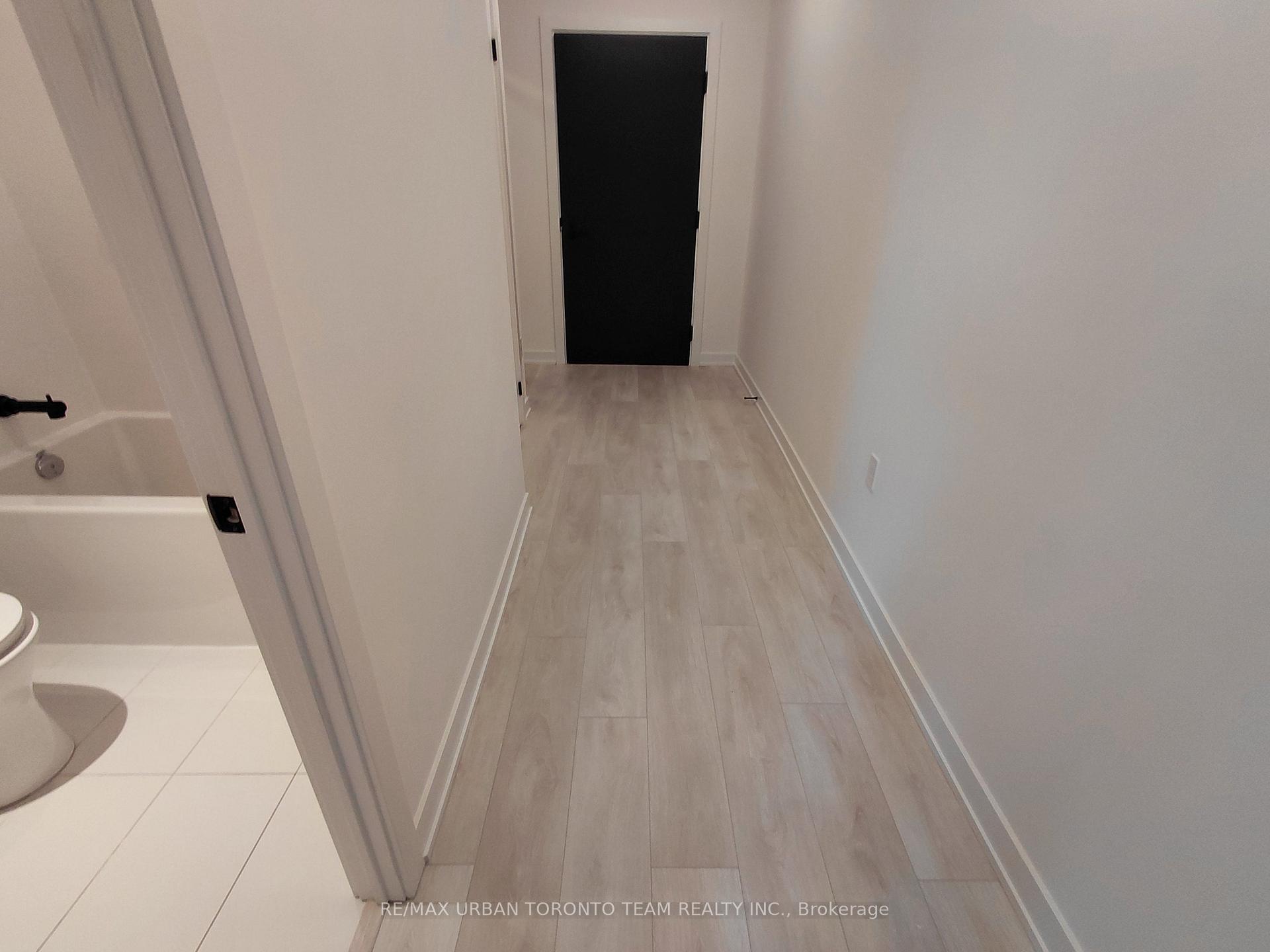 Photo 10 of Unit 801, 117 broadway Avenue, Toronto, Mount Pleasant West — HOMEH