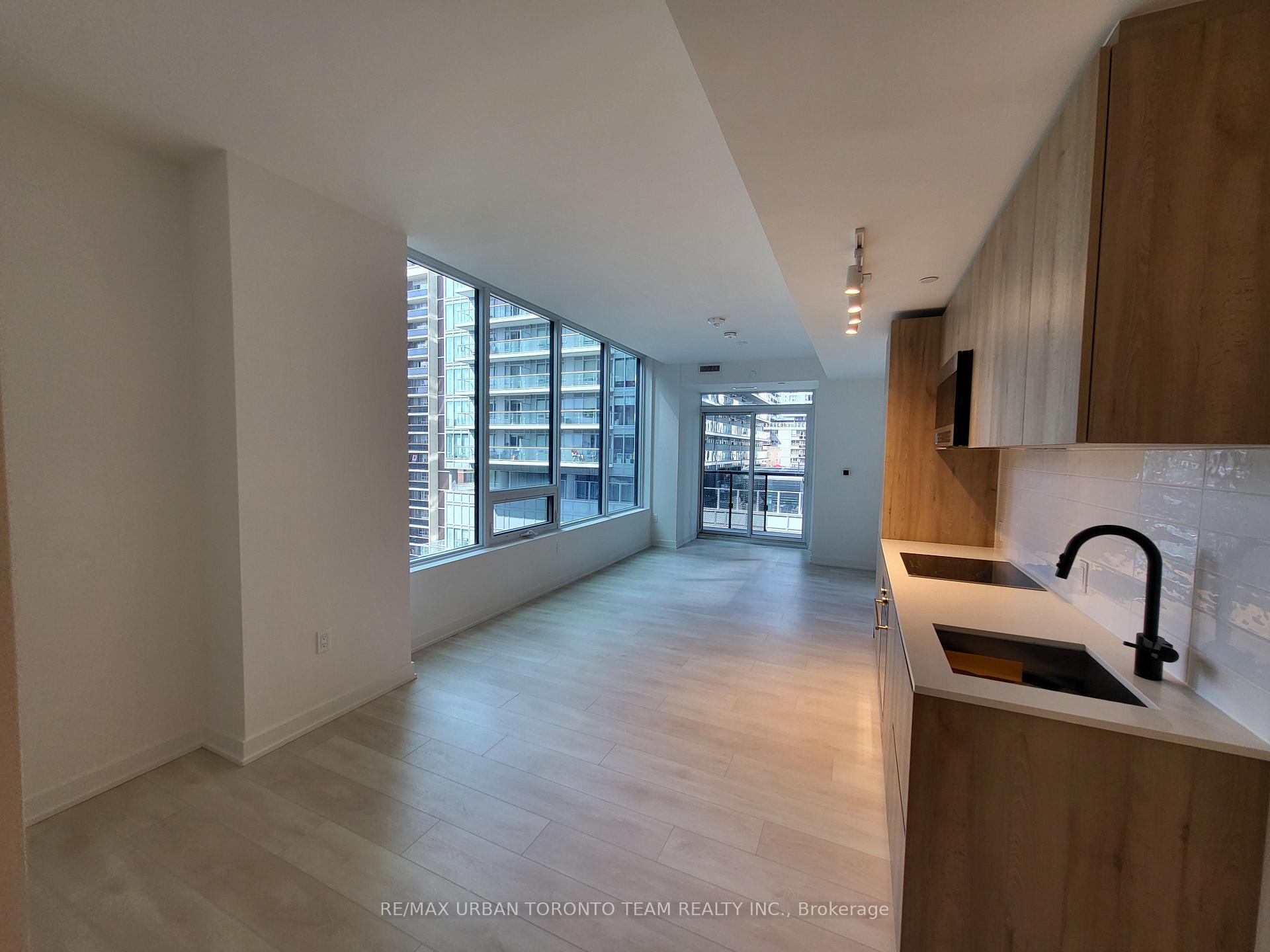 Photo 17 of Unit 801, 117 broadway Avenue, Toronto, Mount Pleasant West — HOMEH