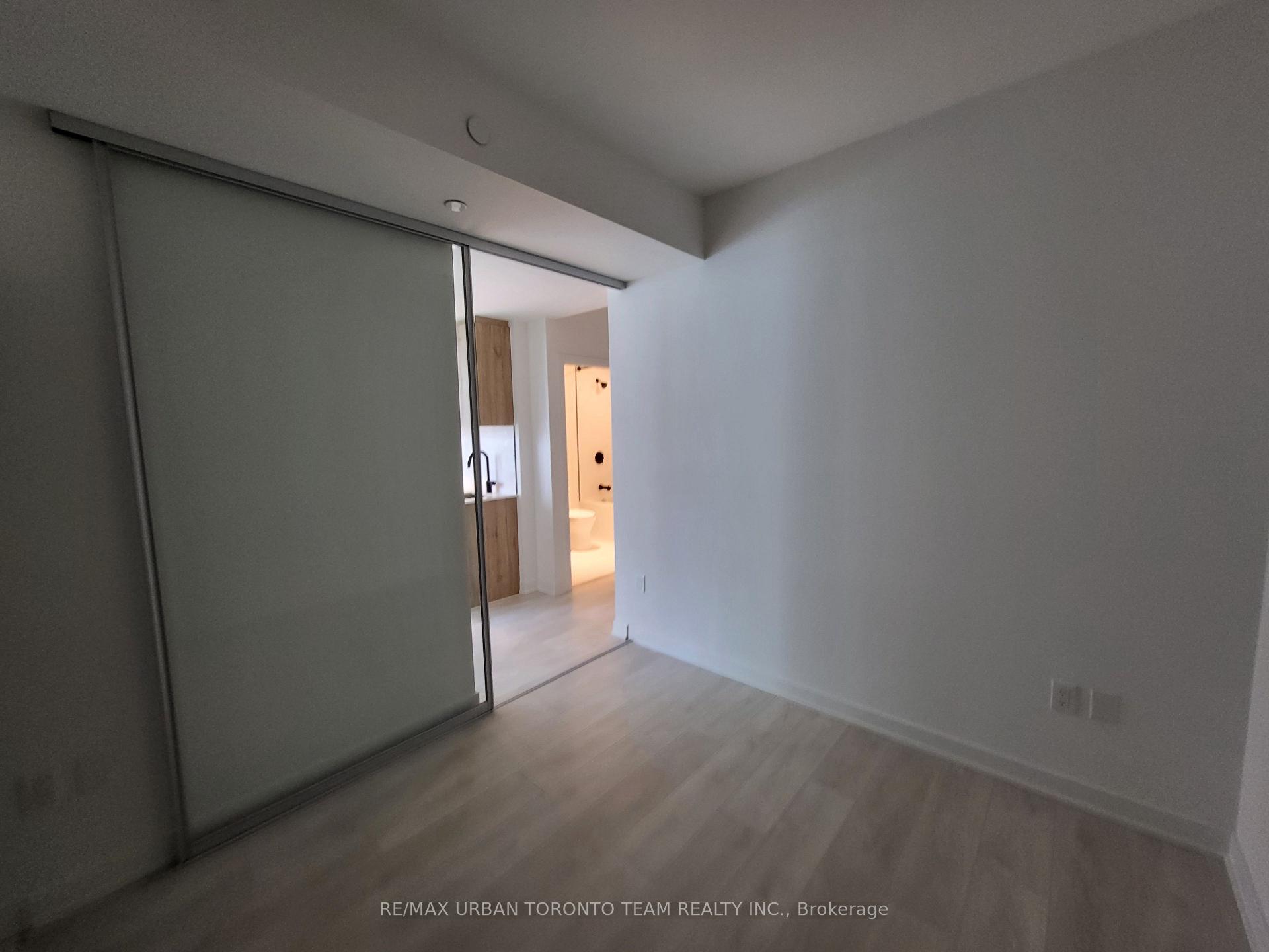 Photo 23 of Unit 801, 117 broadway Avenue, Toronto, Mount Pleasant West — HOMEH