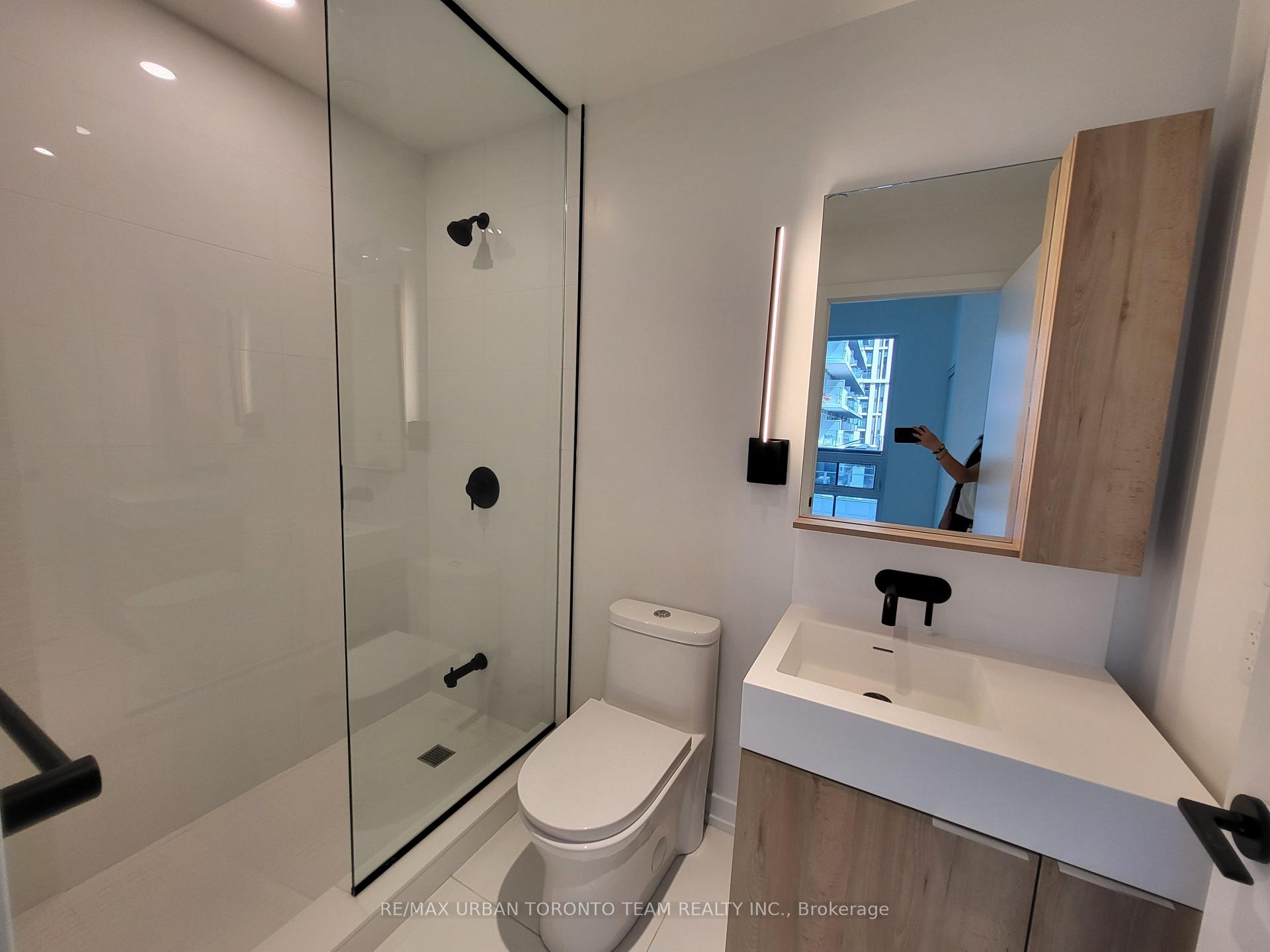Photo 29 of Unit 801, 117 broadway Avenue, Toronto, Mount Pleasant West — HOMEH
