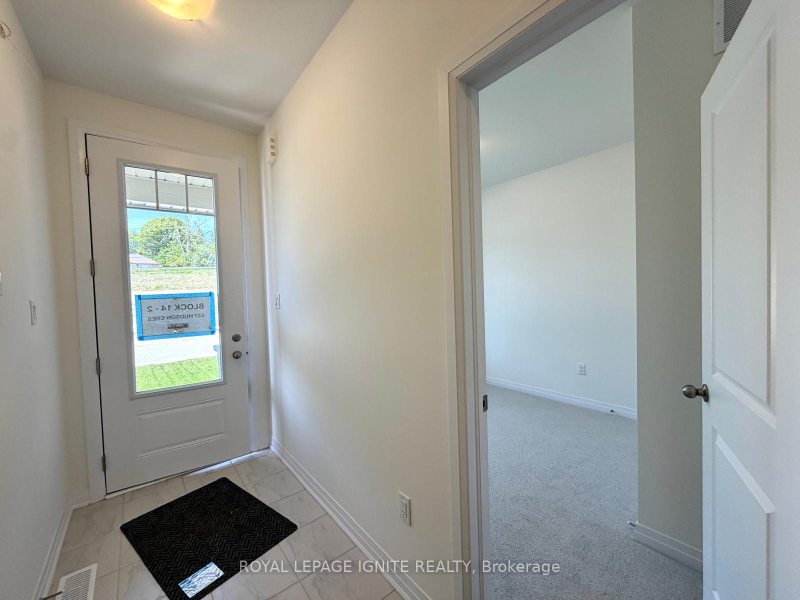 Photo 3 of 537 Hudson Crescent, Midland — HOMEH