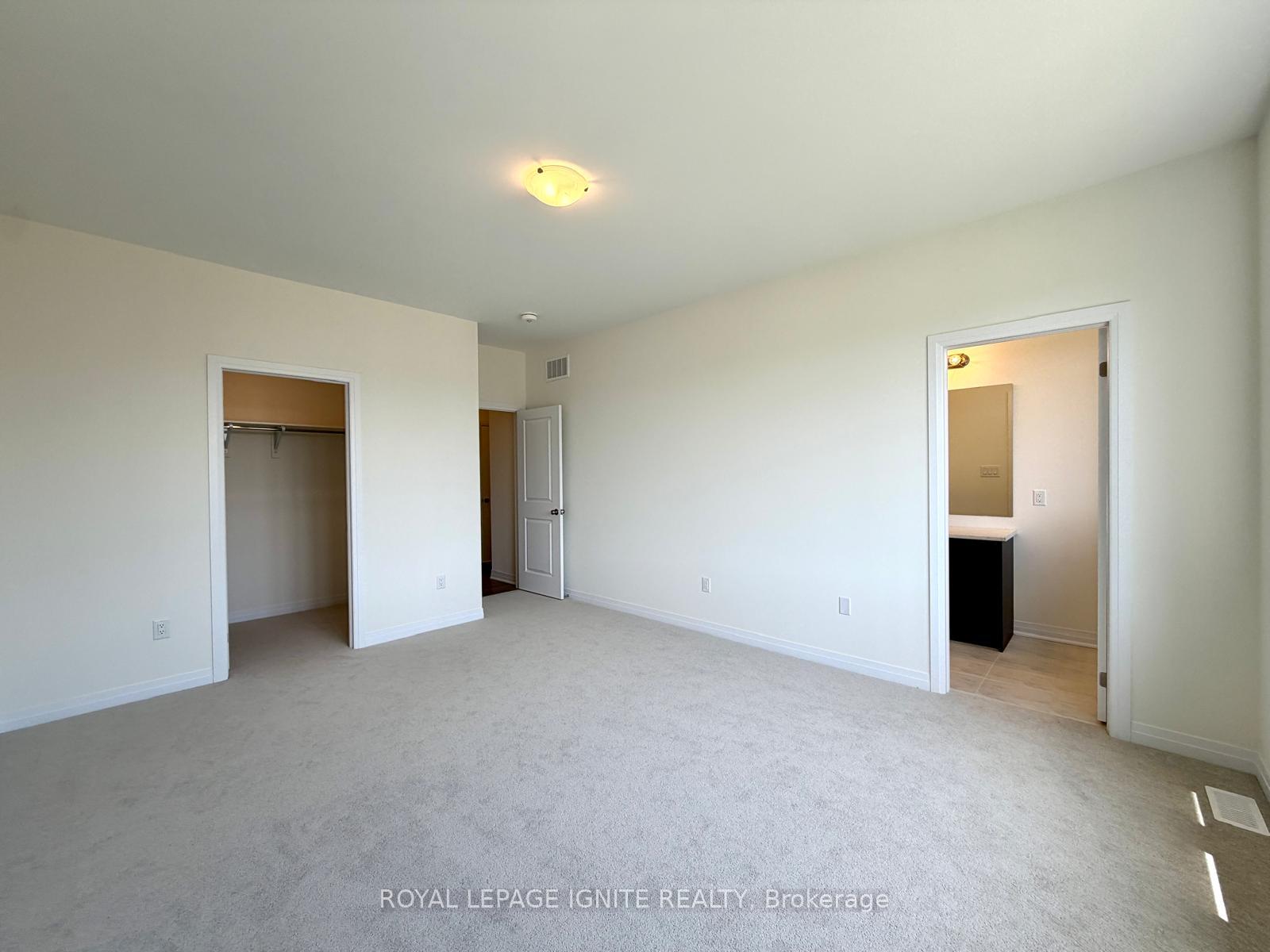 Photo 12 of 537 Hudson Crescent, Midland — HOMEH