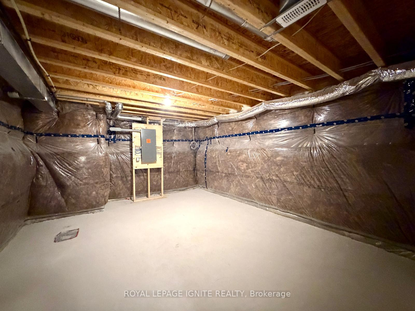 Photo 26 of 537 Hudson Crescent, Midland — HOMEH