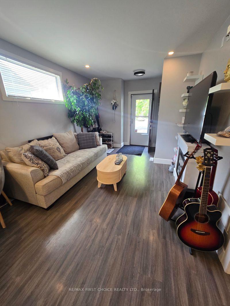 Photo 17 of 734 Franklin Street S, Thunder Bay, Westfort — HOMEH