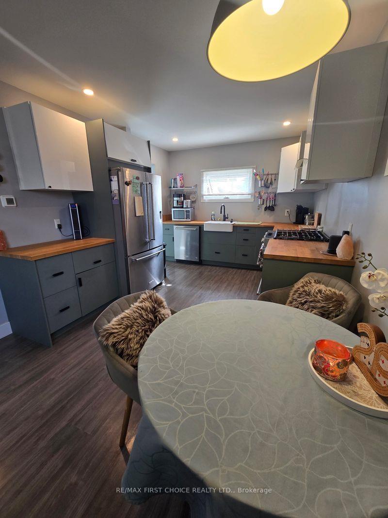 Photo 20 of 734 Franklin Street S, Thunder Bay, Westfort — HOMEH