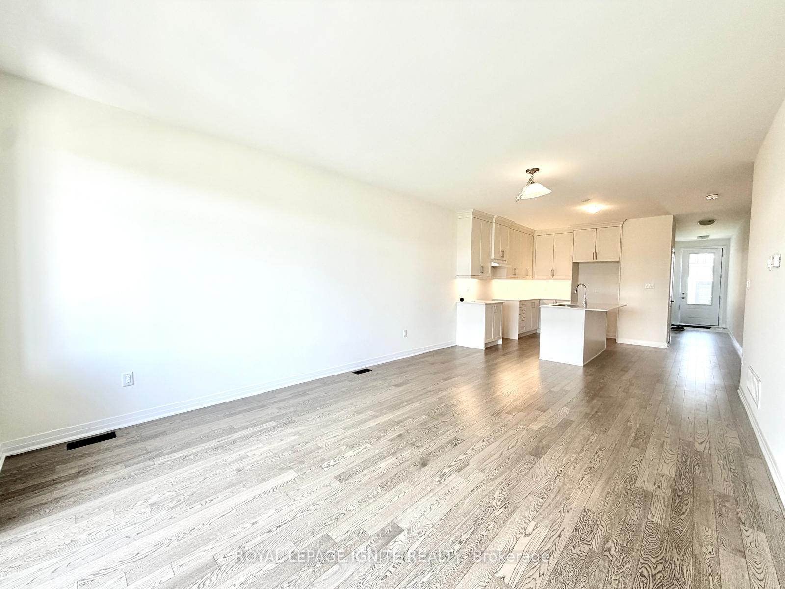 Photo 11 of 551 Hudson Street, Midland — HOMEH