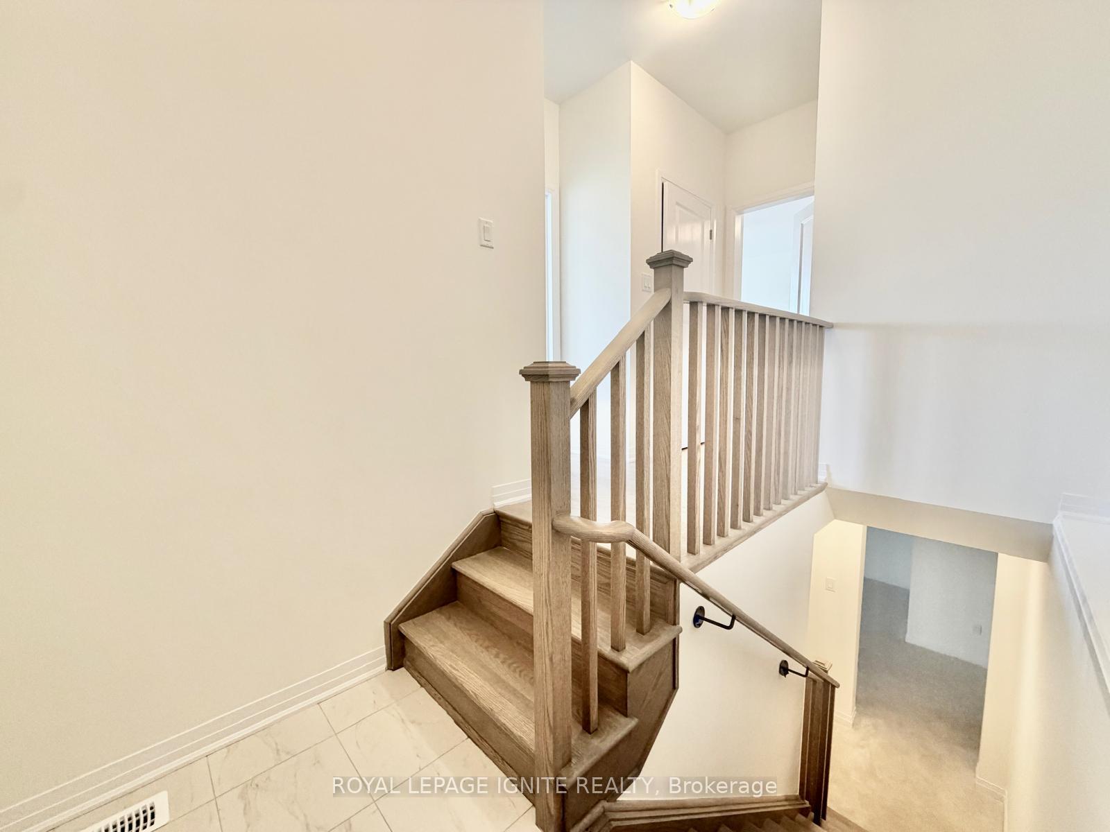 Photo 17 of 551 Hudson Street, Midland — HOMEH