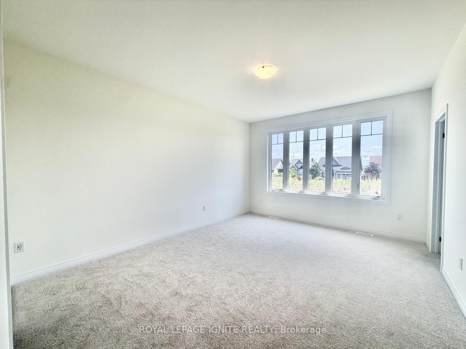Photo 18 of 551 Hudson Street, Midland — HOMEH