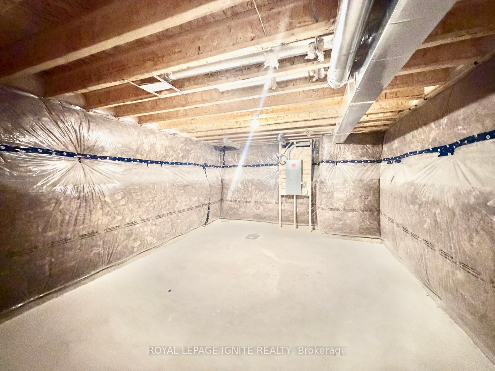 Photo 25 of 551 Hudson Street, Midland — HOMEH