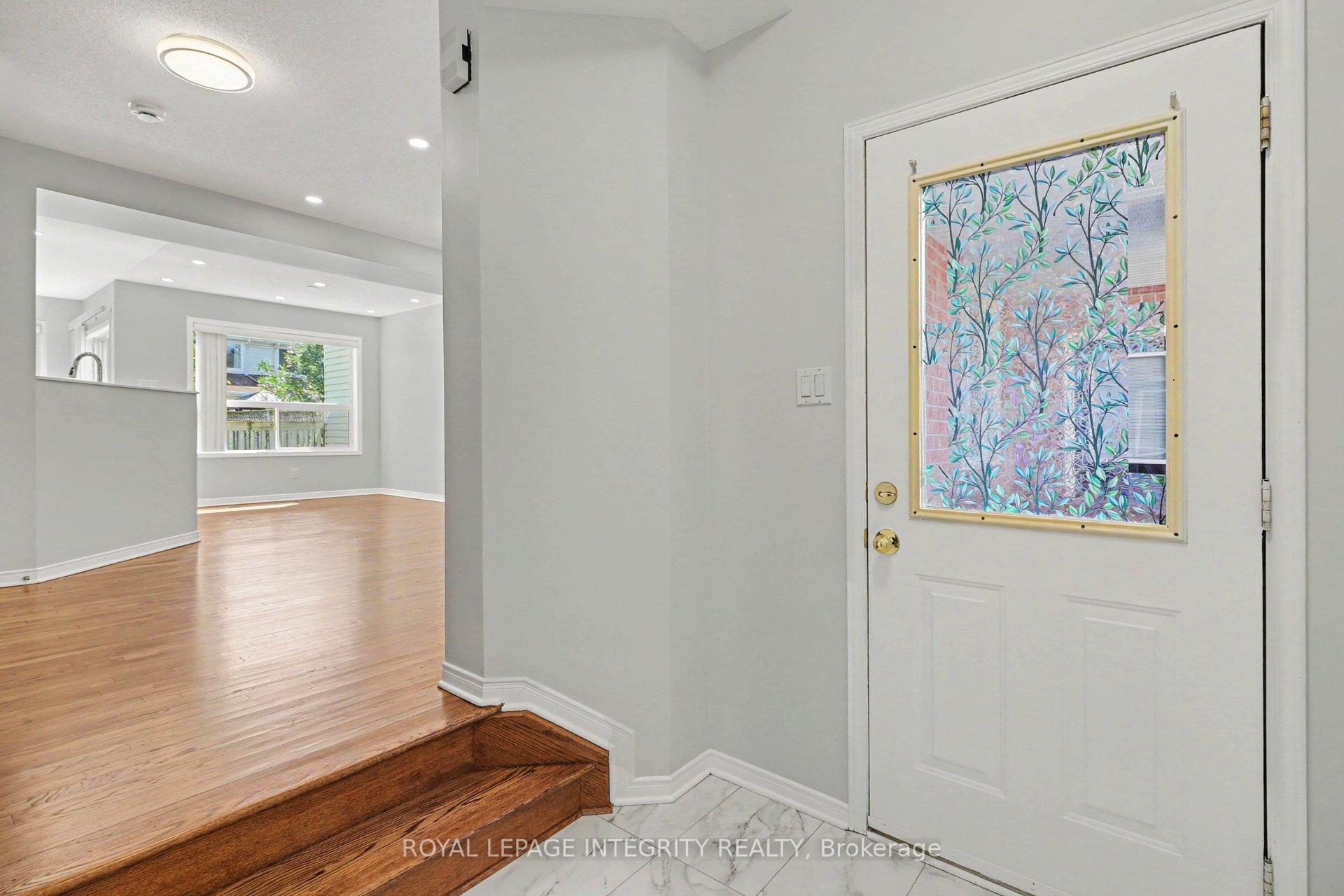 Photo 4 of 15 Angus Drive, Ottawa, Kanata - Katimavik — HOMEH