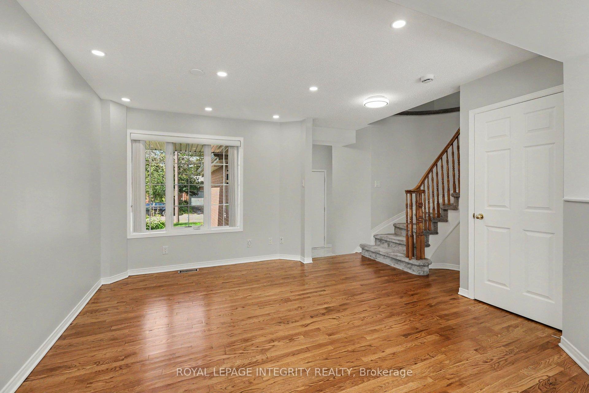 Photo 6 of 15 Angus Drive, Ottawa, Kanata - Katimavik — HOMEH