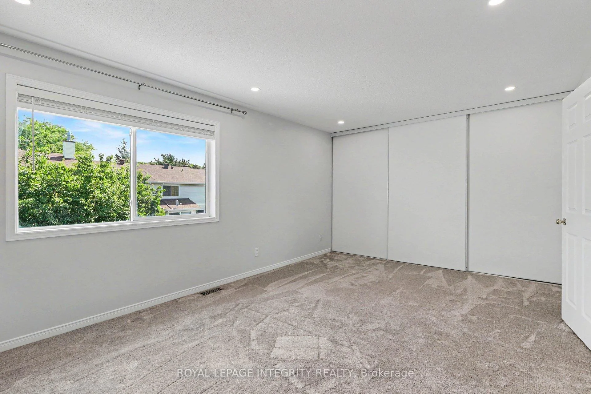 Photo 26 of 15 Angus Drive, Ottawa, Kanata - Katimavik — HOMEH