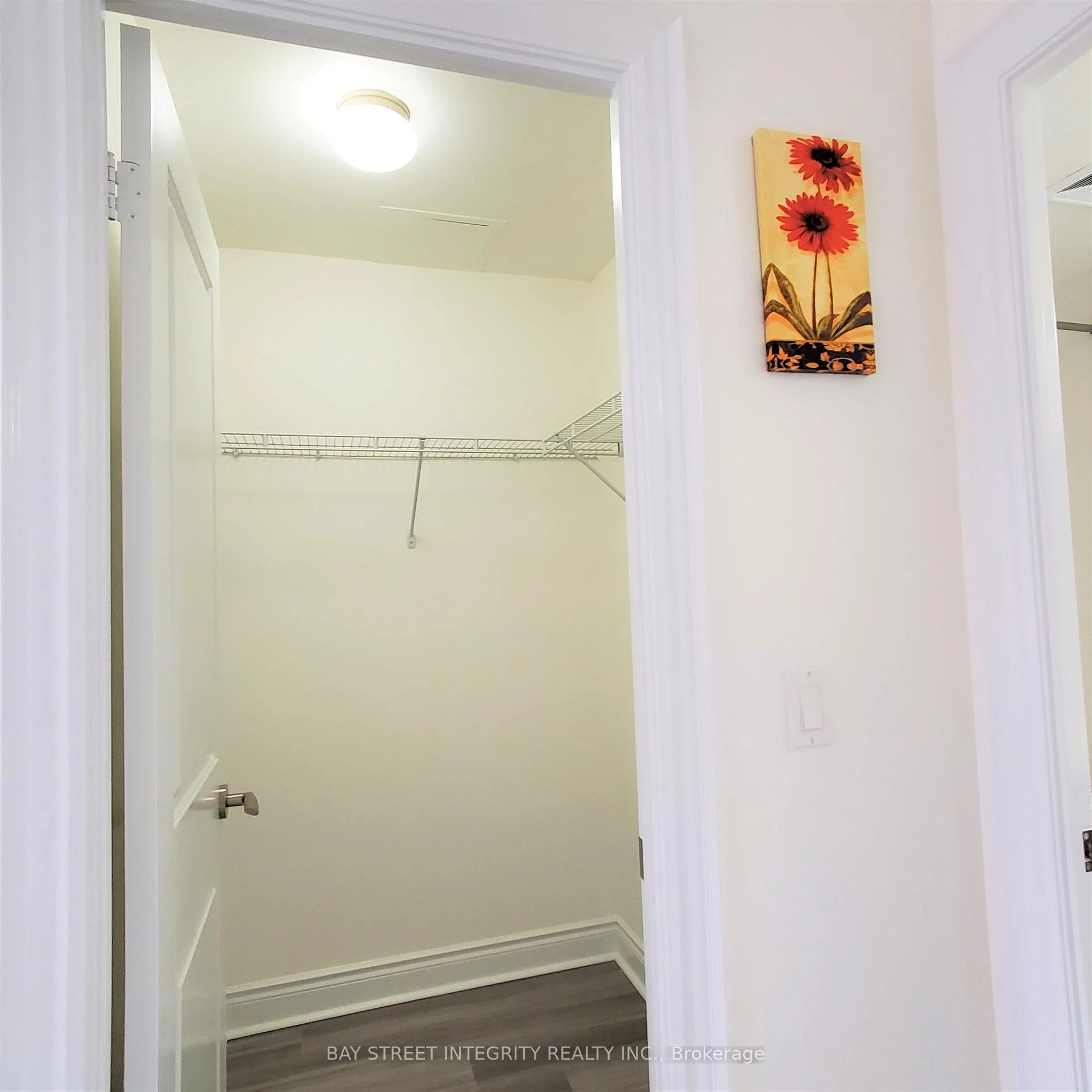 Photo 10 of Unit 701, 38 Cedarland Drive, Markham, Unionville — HOMEH