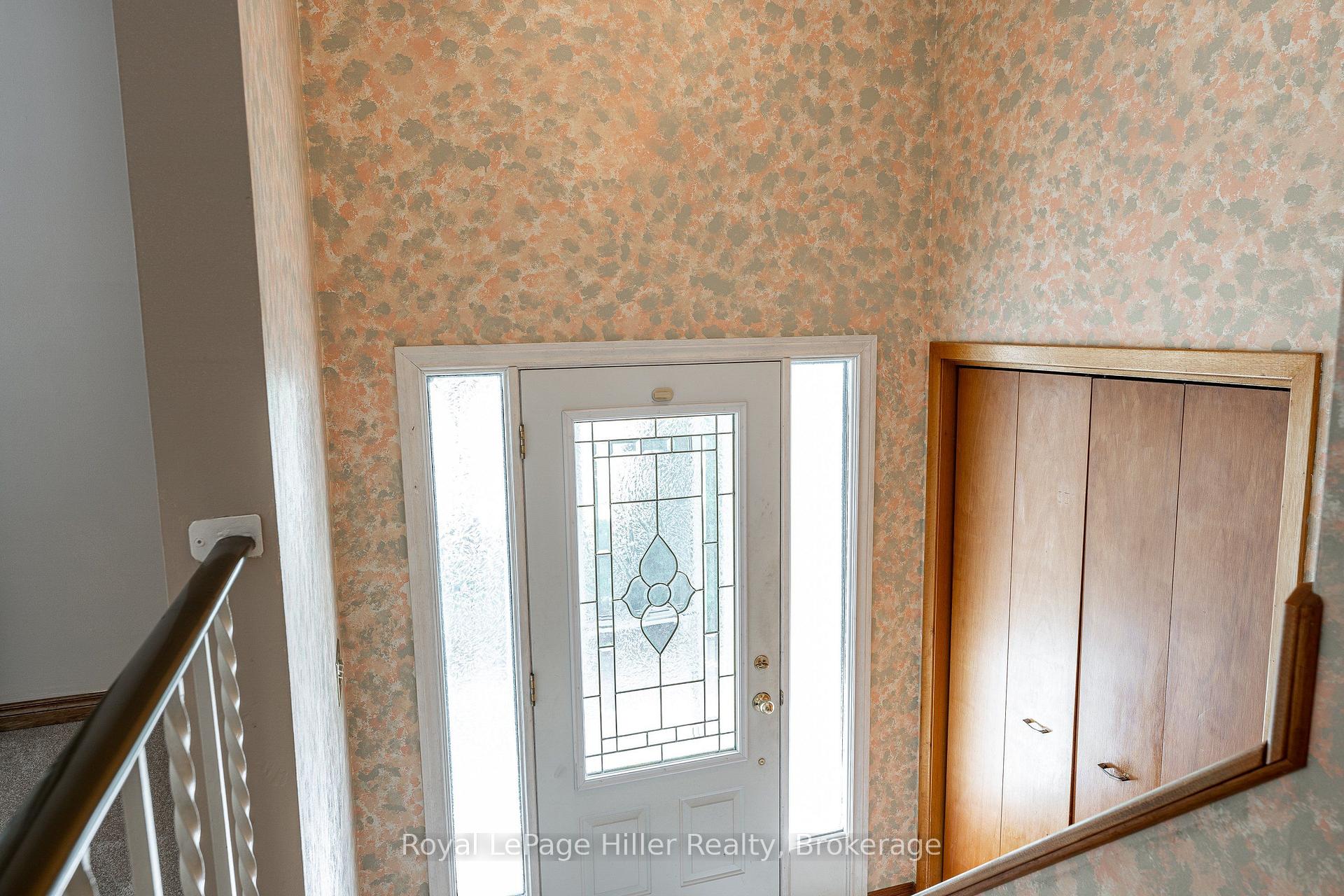 Photo 3 of 278 Elgin Crescent, Stratford — HOMEH