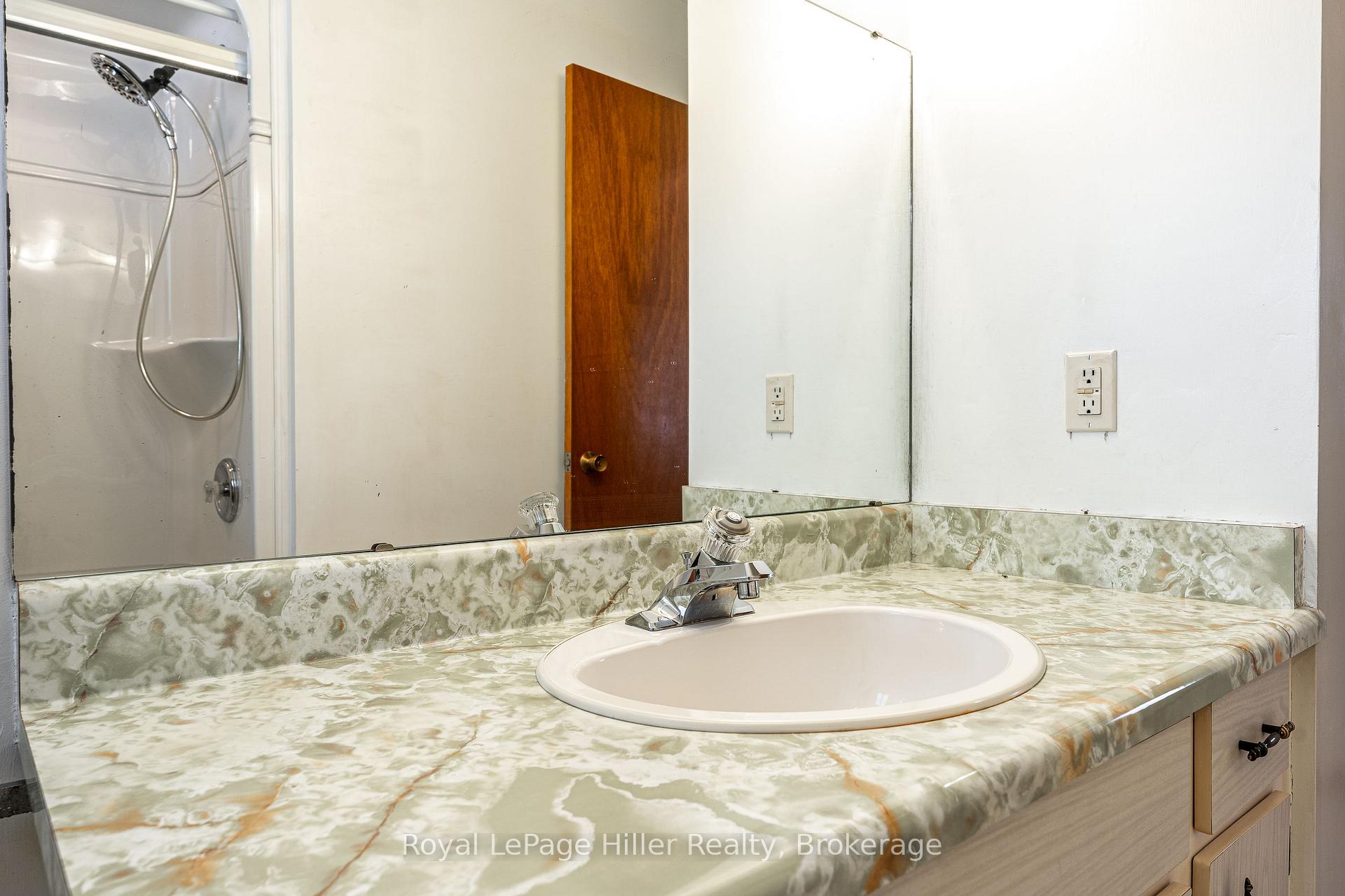 Photo 19 of 278 Elgin Crescent, Stratford — HOMEH