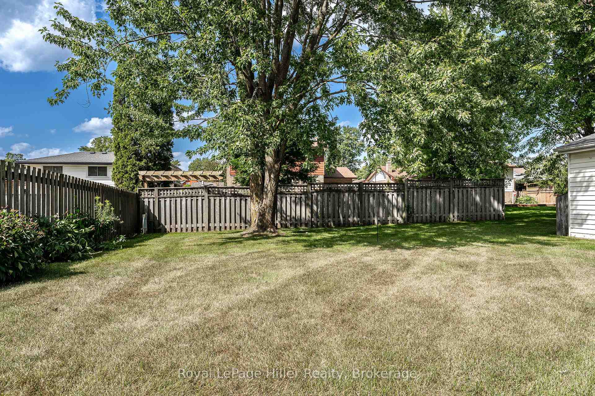 Photo 40 of 278 Elgin Crescent, Stratford — HOMEH