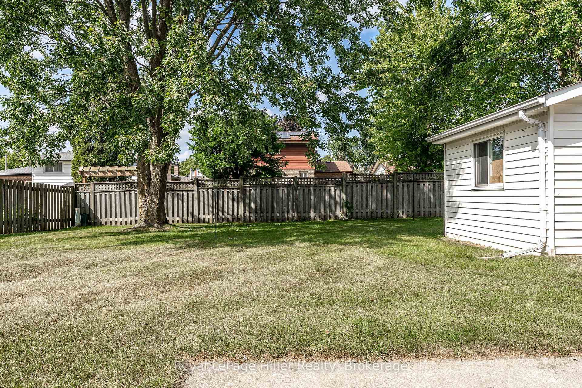 Photo 44 of 278 Elgin Crescent, Stratford — HOMEH