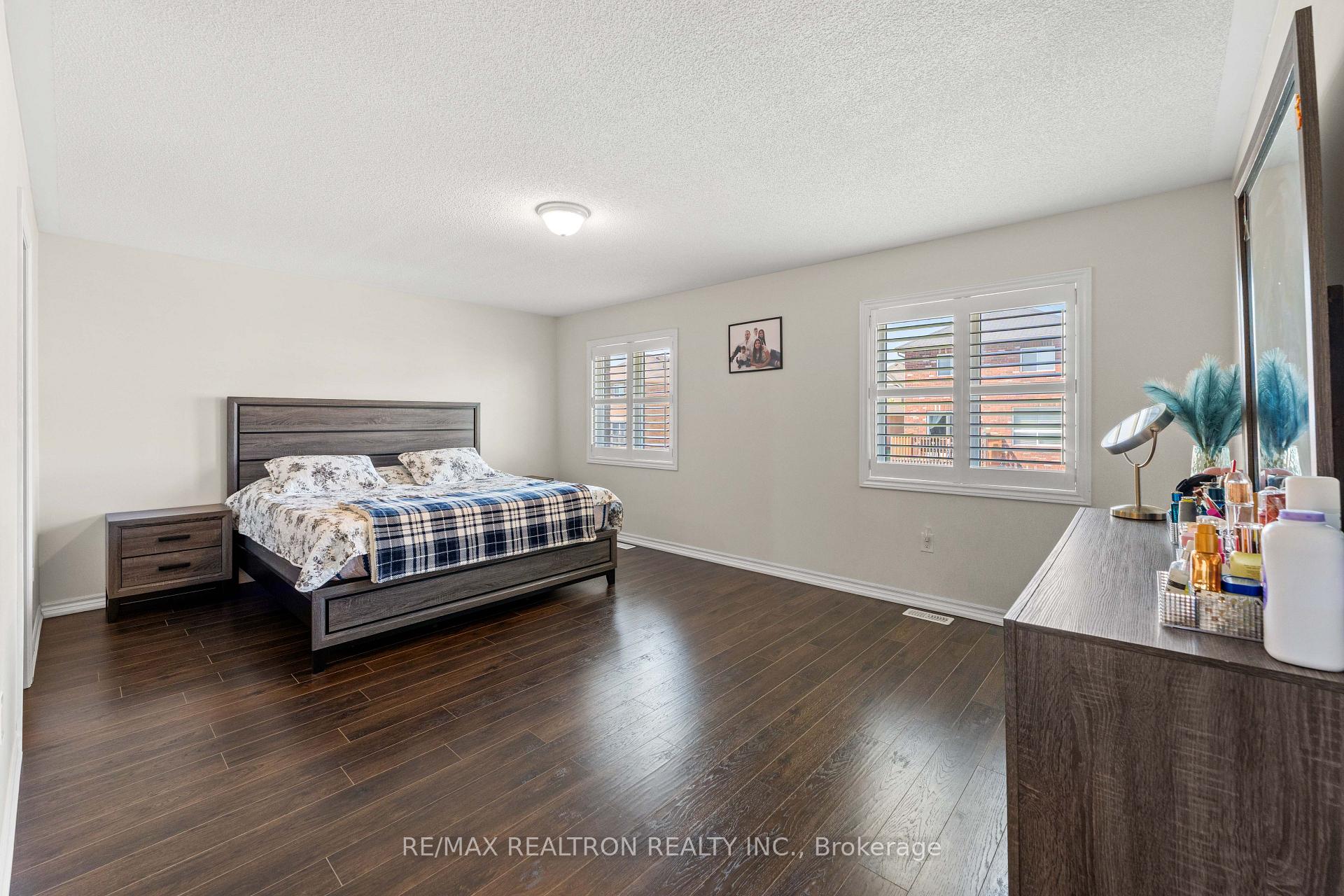 Photo 23 of 2072 Allison Street, Innisfil, Alcona — HOMEH
