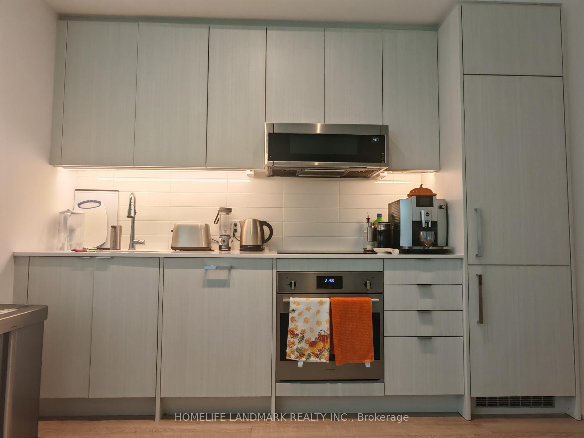 Photo 3 of Unit 310, 250 Lawrence Avenue W, Toronto, Lawrence Park North — HOMEH