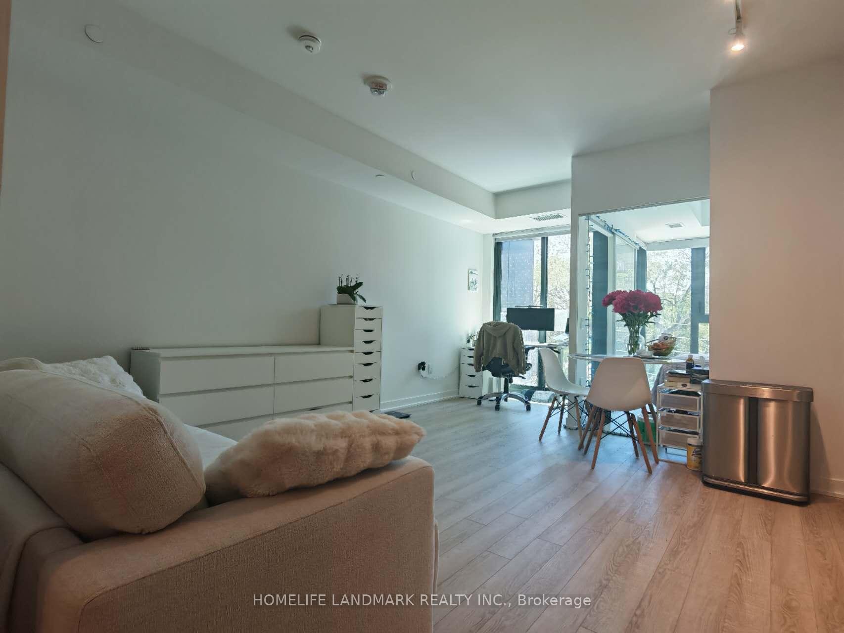 Photo 4 of Unit 310, 250 Lawrence Avenue W, Toronto, Lawrence Park North — HOMEH