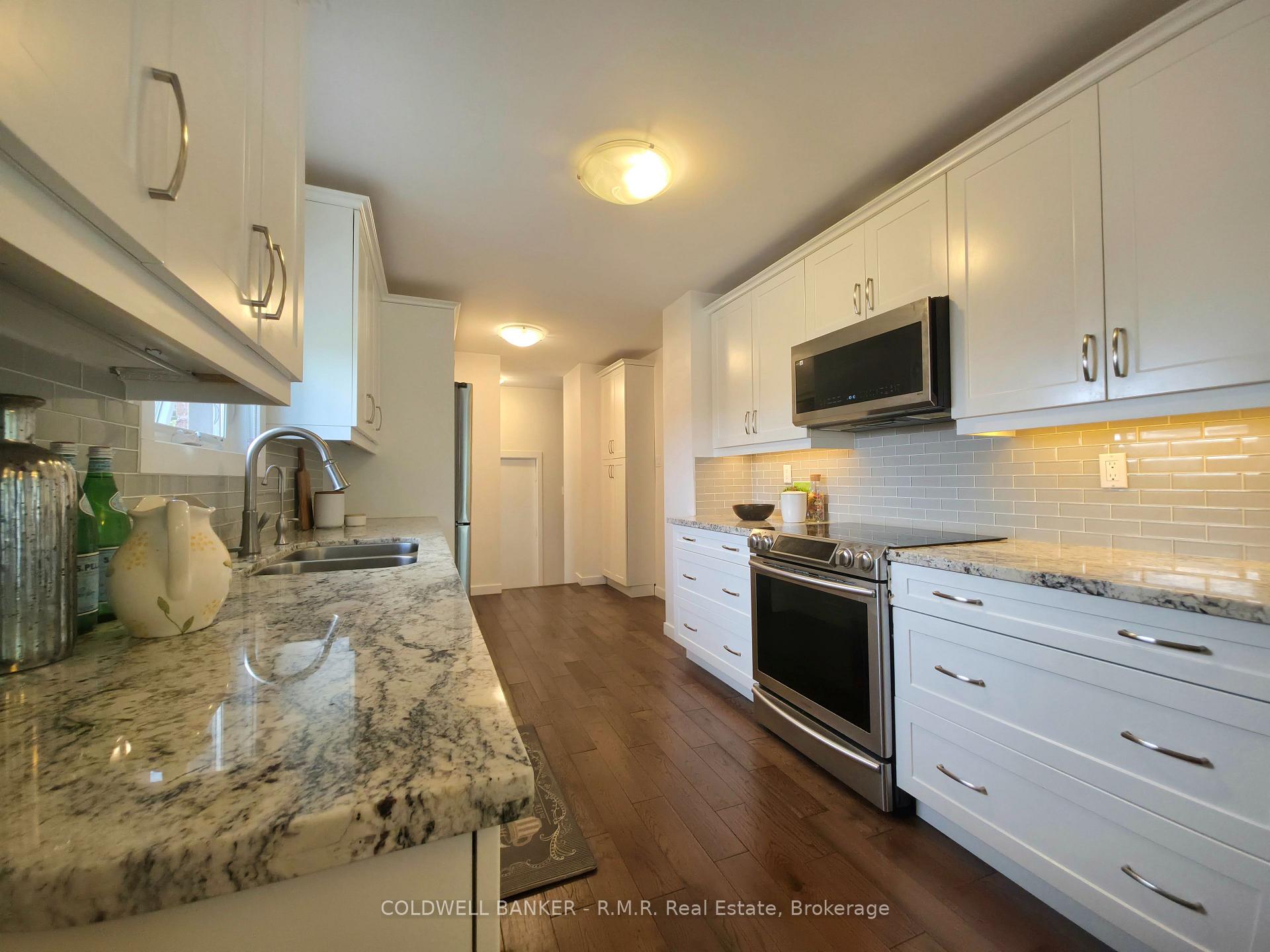 Photo 10 of 1866 New Street, Pickering, Amberlea — HOMEH