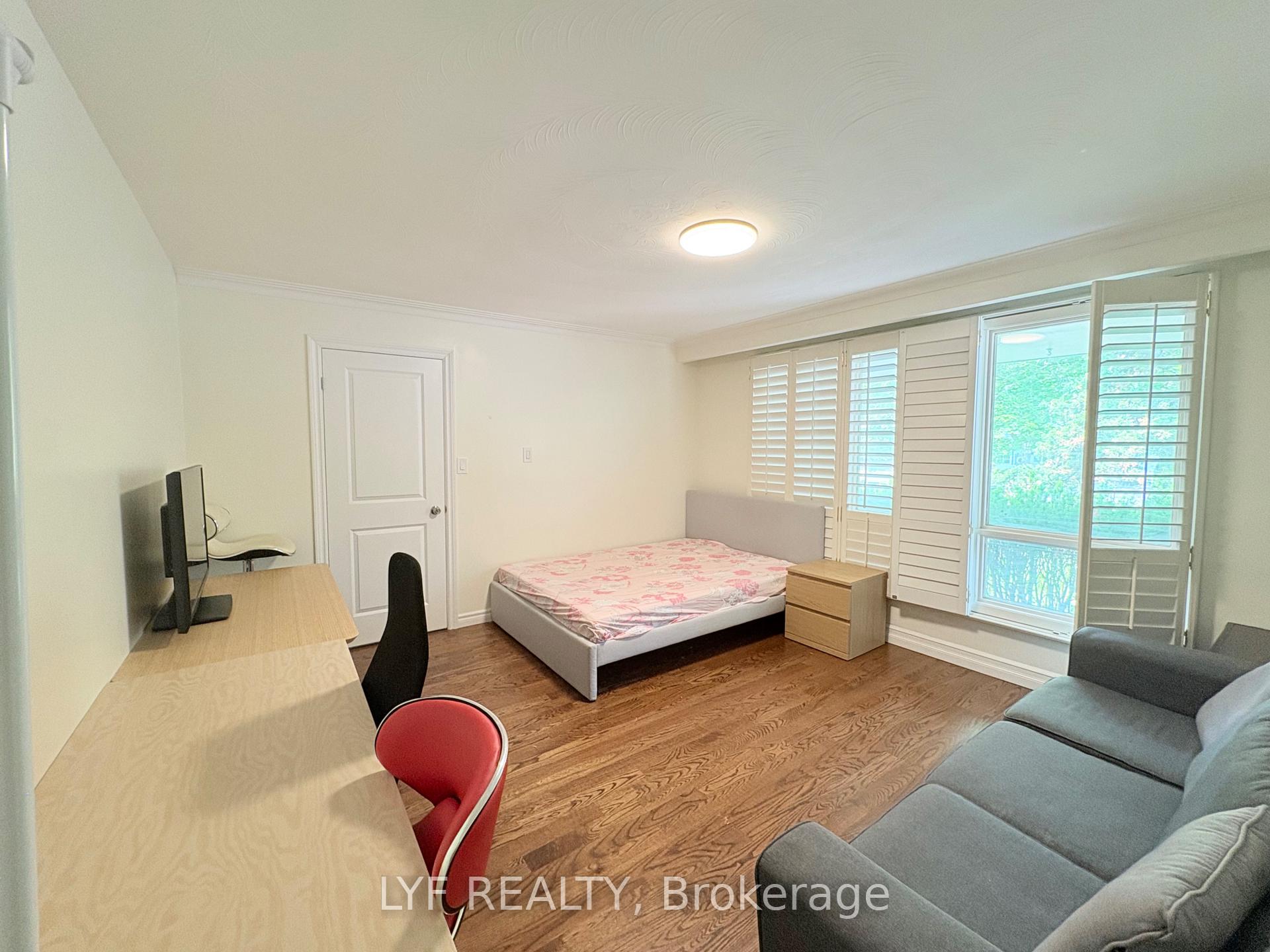 Photo 4 of Unit Main, 31 Markhaven Road, Markham, Unionville — HOMEH