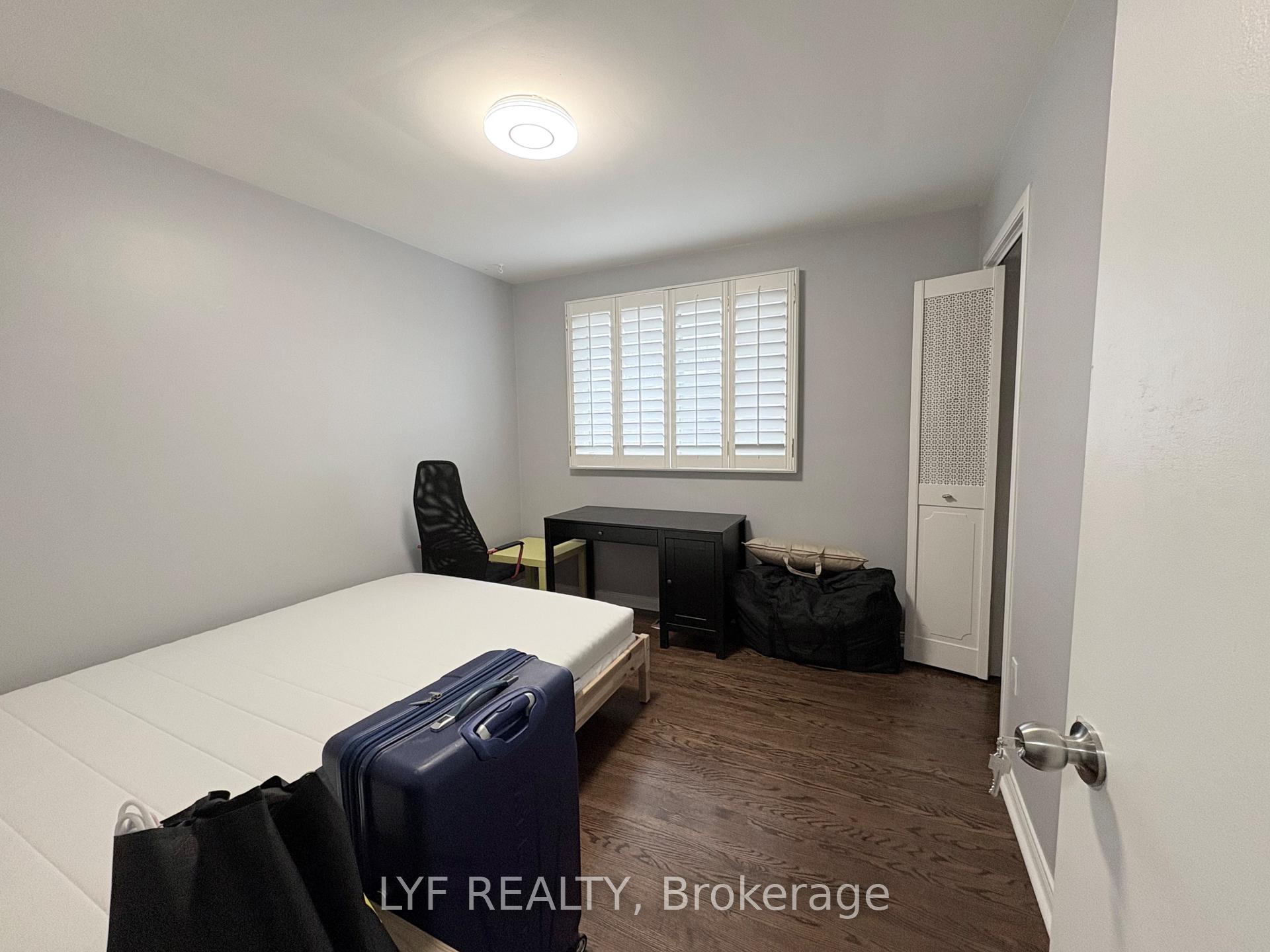 Photo 13 of Unit Main, 31 Markhaven Road, Markham, Unionville — HOMEH